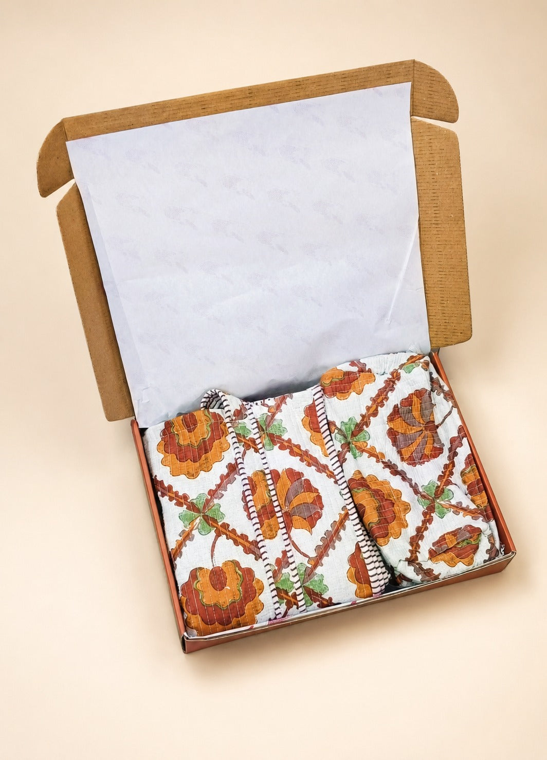 Stylish Tote Bag with 3 Coordinated Utility Pouches with Gift Box