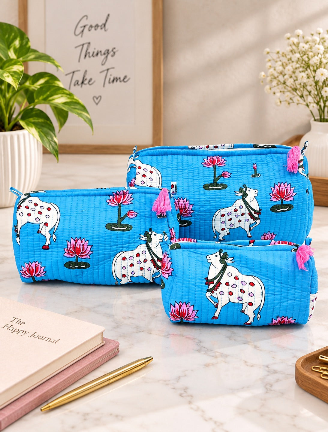 Set of 3 cosmetic bag/pouches with waterproof lining