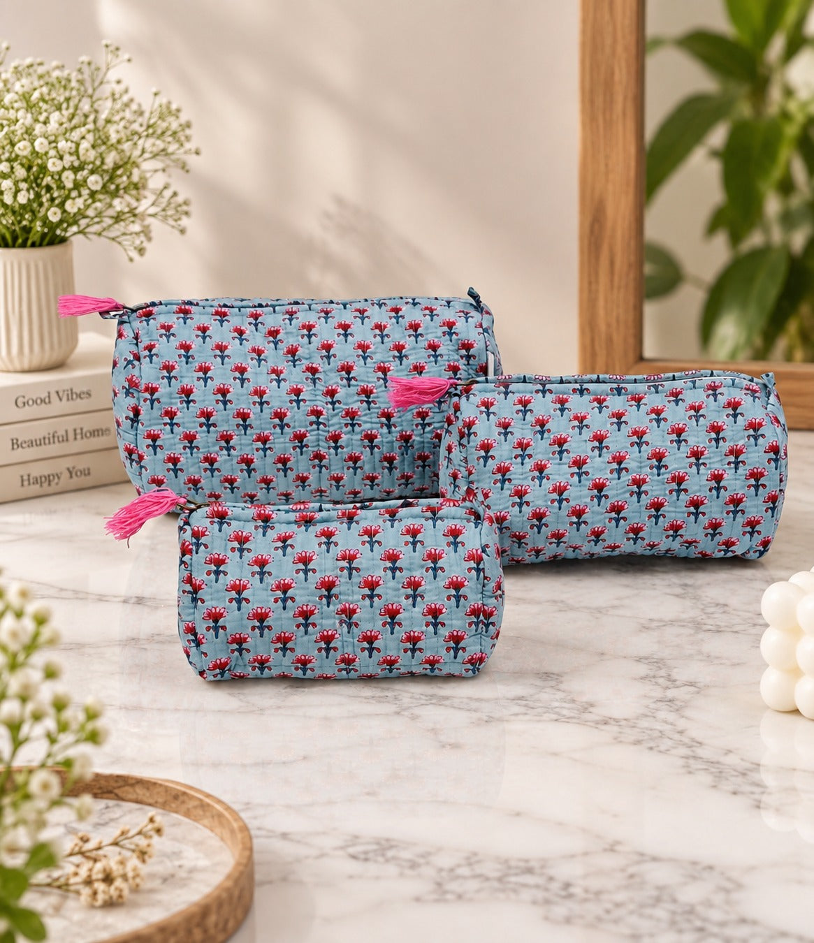 Set of 3 cosmetic bag/pouches with waterproof lining