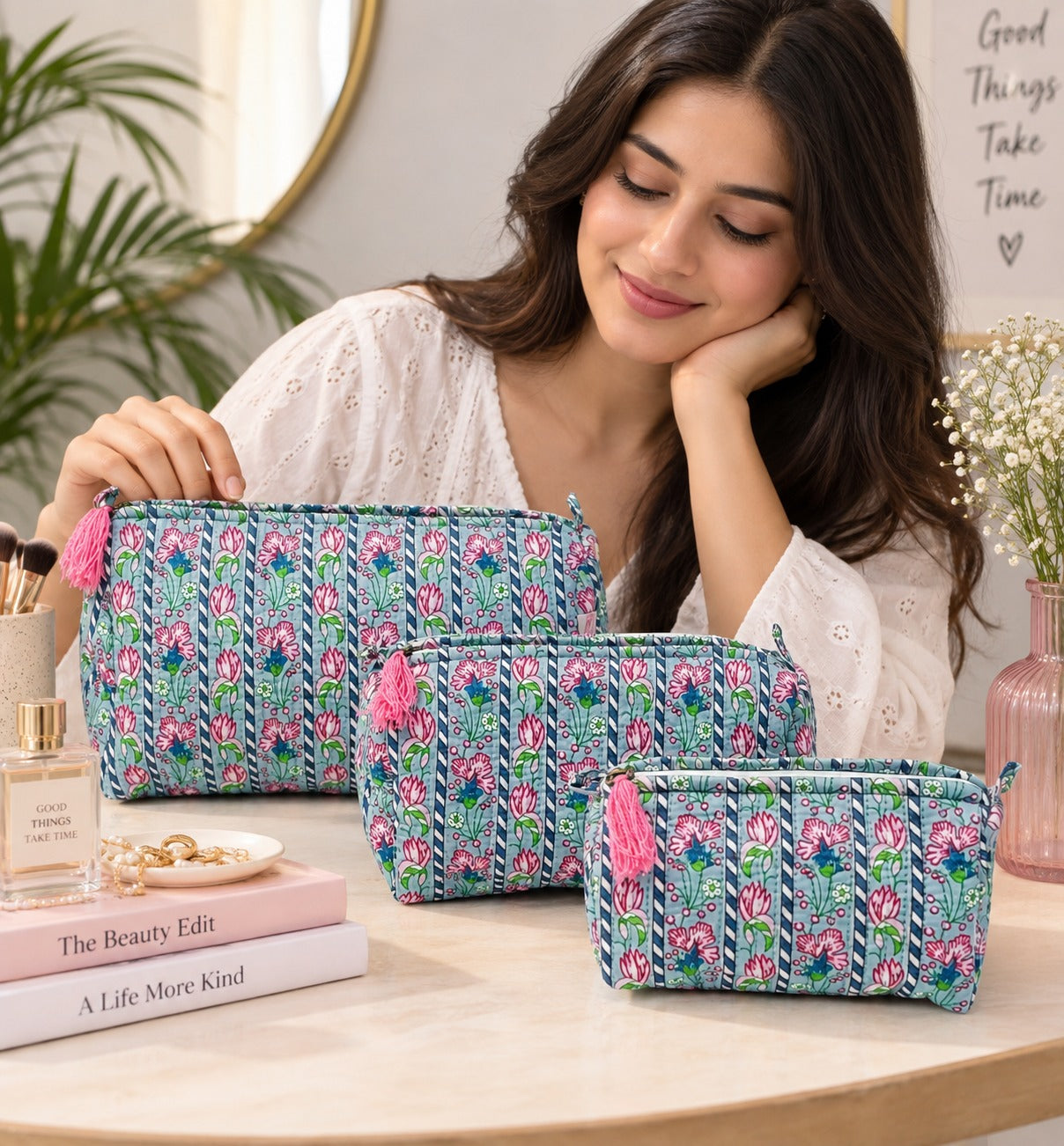 Set of 3 cosmetic bag/pouches with waterproof lining