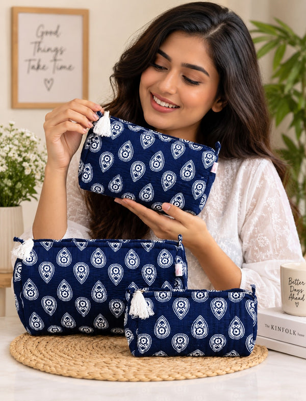 Set of 3 cosmetic bag/pouches with waterproof lining