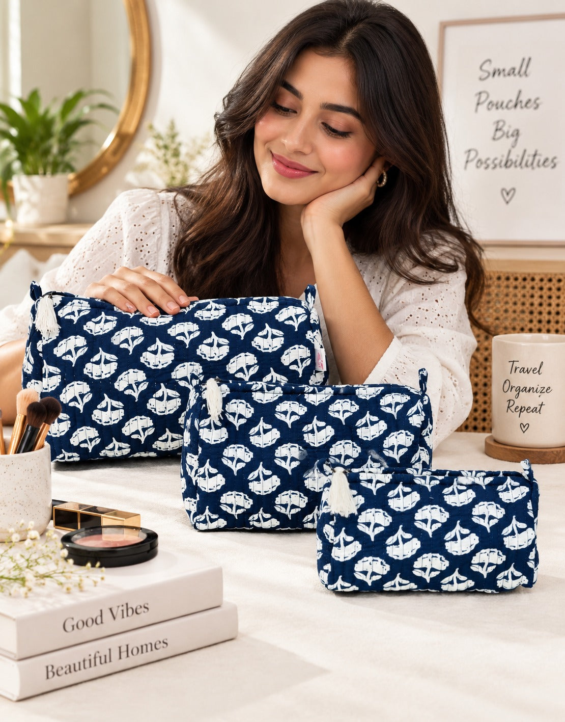 Set of 3 cosmetic bag/pouches with waterproof lining