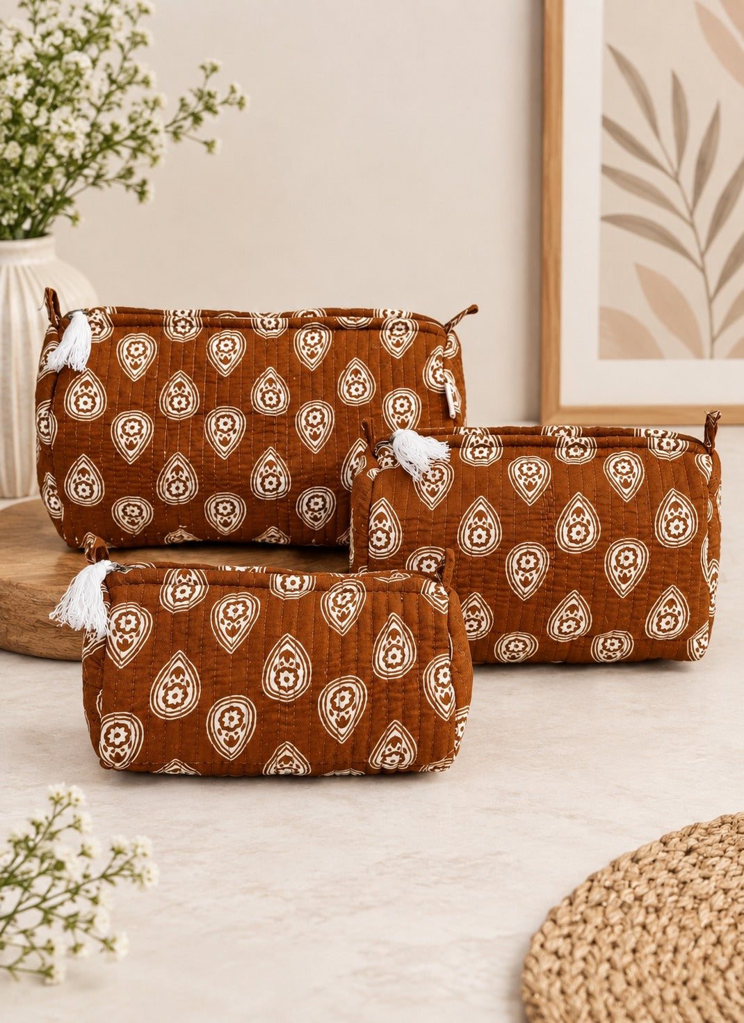 Set of 3 cosmetic bag/pouches with waterproof lining