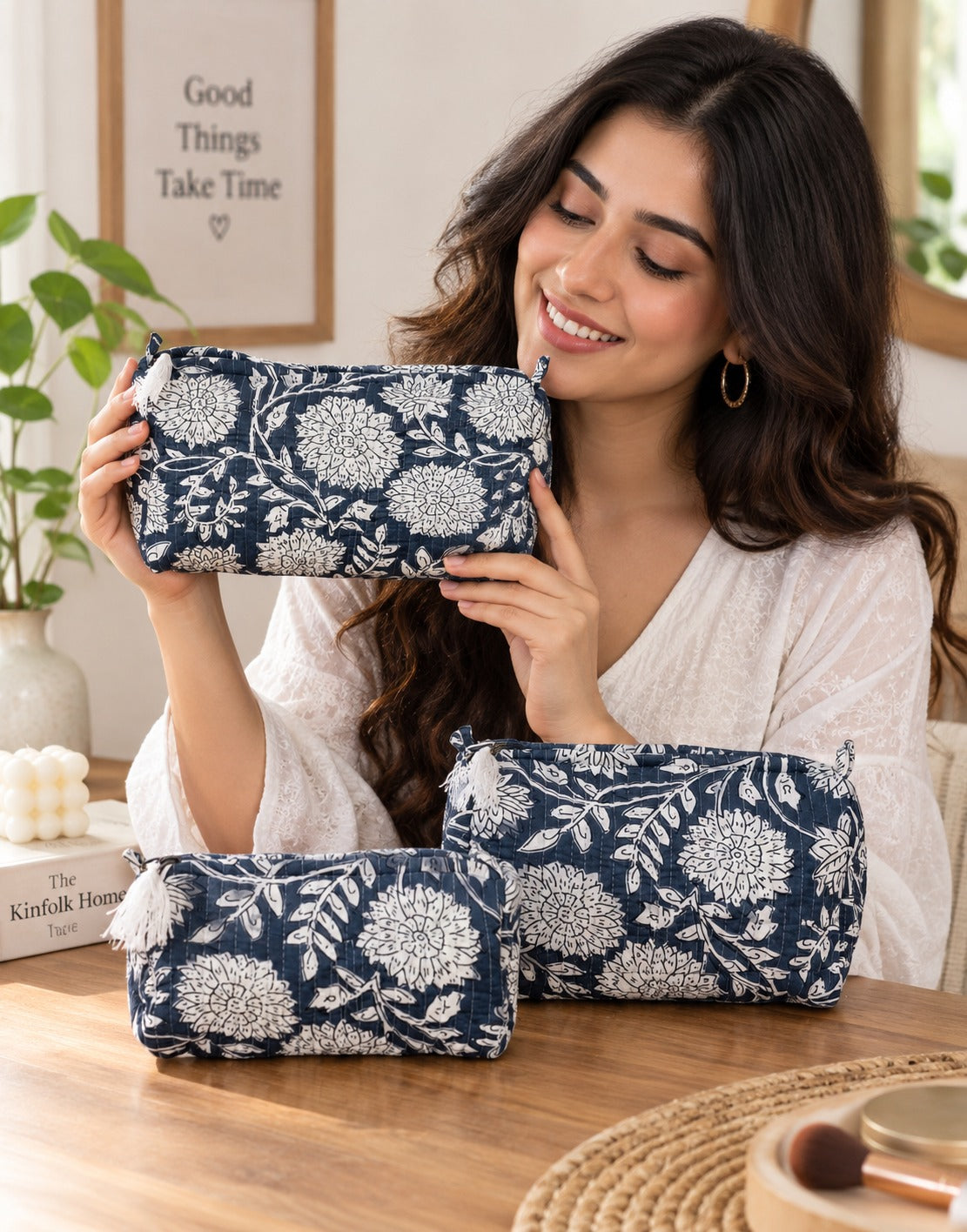 Set of 3 cosmetic bag/pouches with waterproof lining