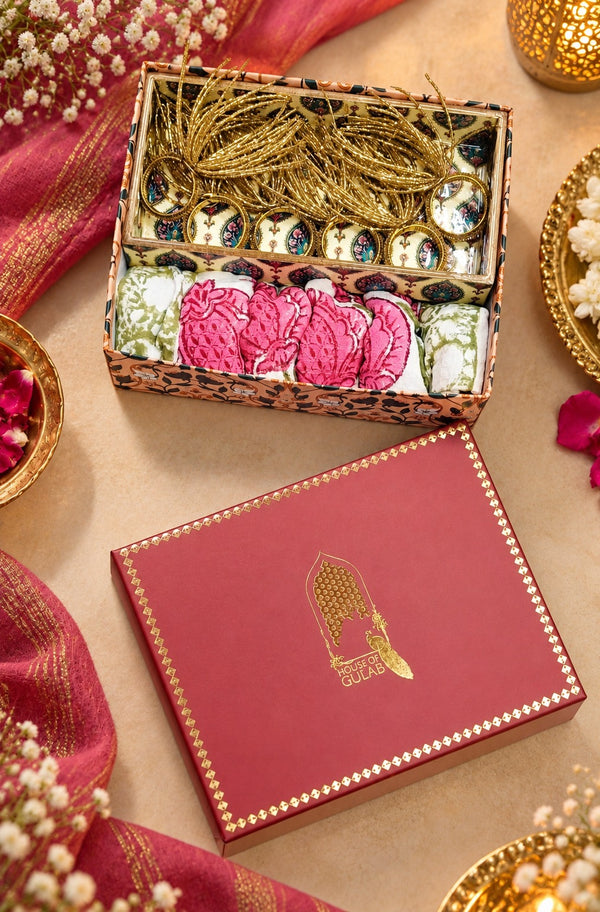 Diwali Gift Box | 1 Wooden Tray, Set of 6 Table Napkins, 6 Napkin Rings