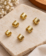 Diwali Gift Box | 1 Wooden Tray, Set of 6 Table Napkins, 6 Napkin Rings