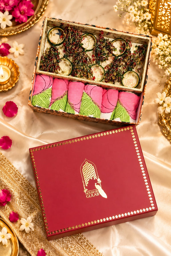 Diwali Gift Box | 1 Wooden Tray, Set of 6 Table Napkins, 6 Napkin Rings