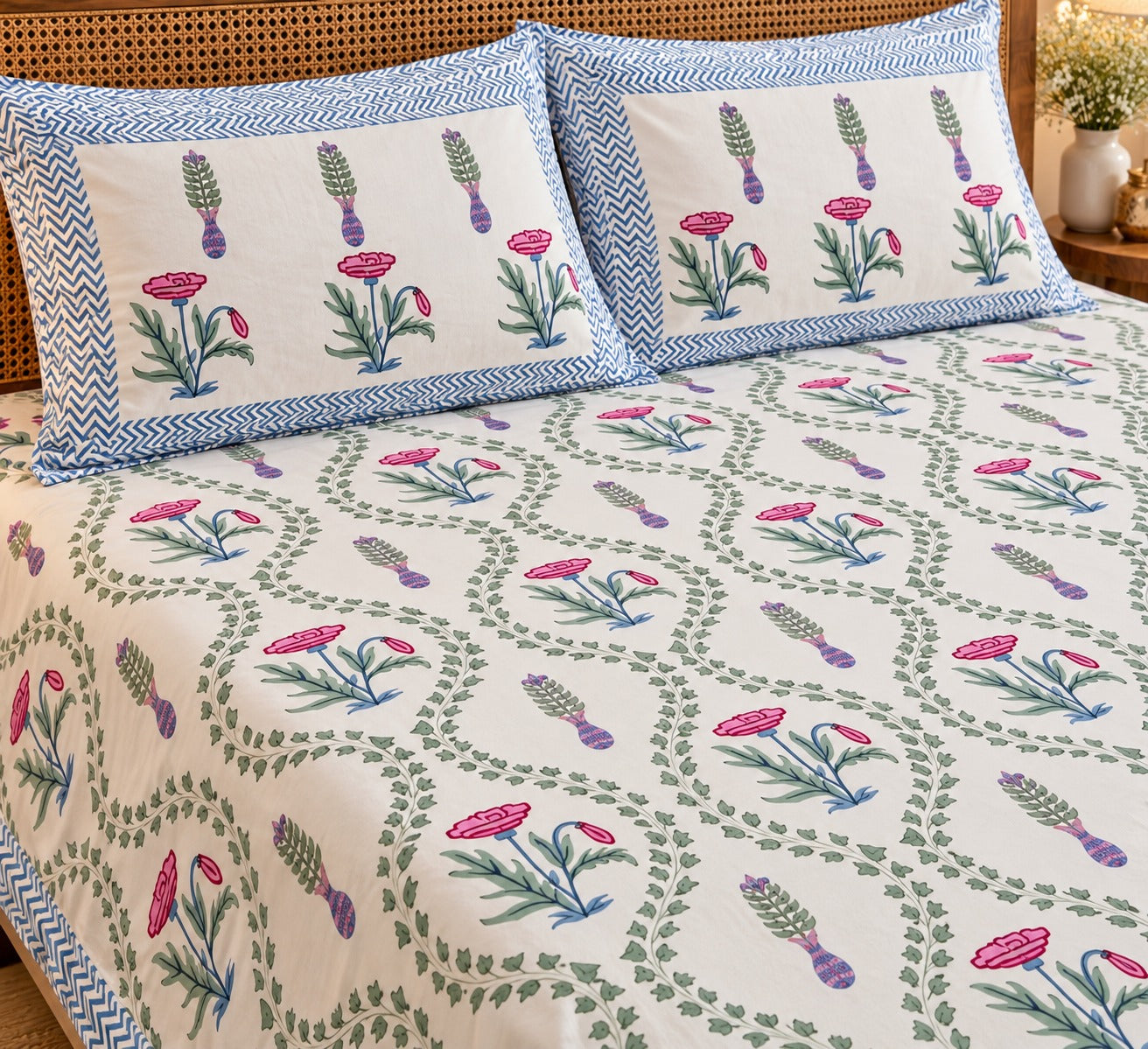 Cotton Super King Handblock Print Bedsheet with 2 Pillow Covers