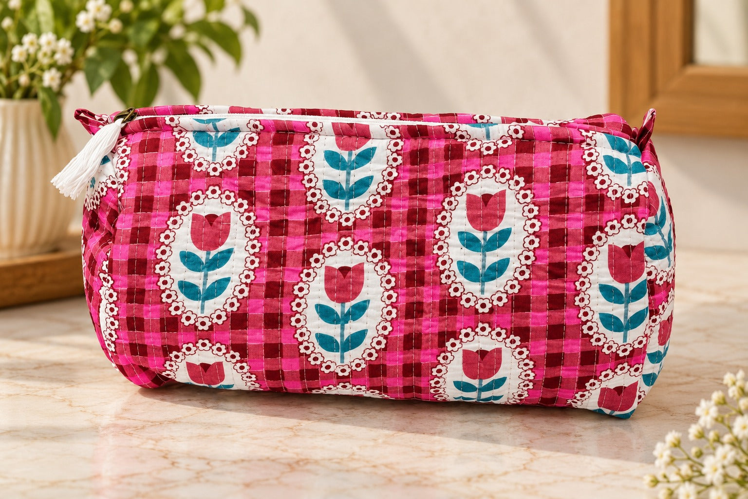 Set of 3 cosmetic bag/pouches with waterproof lining