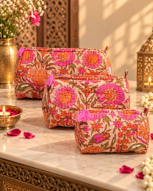 Set of 3 cosmetic bag/pouches with waterproof lining