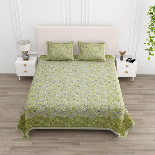 Floral Print Double King Bedsheet with 2 Pillow Covers