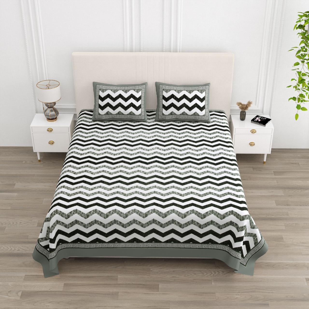Floral Print Double King Bedsheet with 2 Pillow Covers