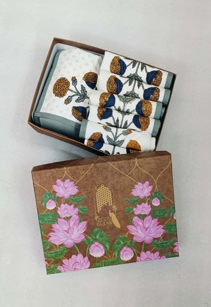 Diwali Gift Box with Handblock Printed Canvas Cotton Table Runner, Set Of 6 Mats & set of 2 Laddoo Candle