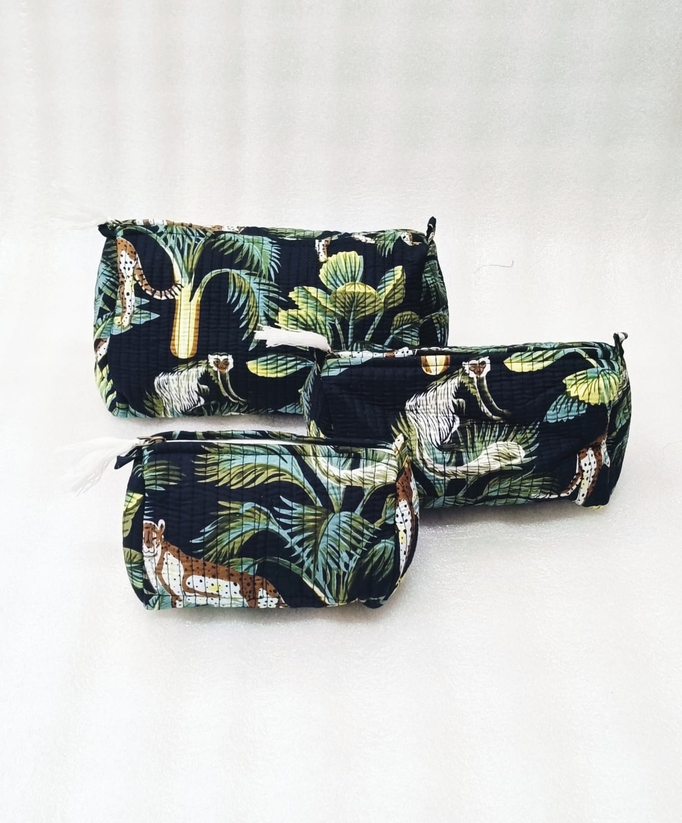 Set of 3 cosmetic bag/pouches with waterproof lining
