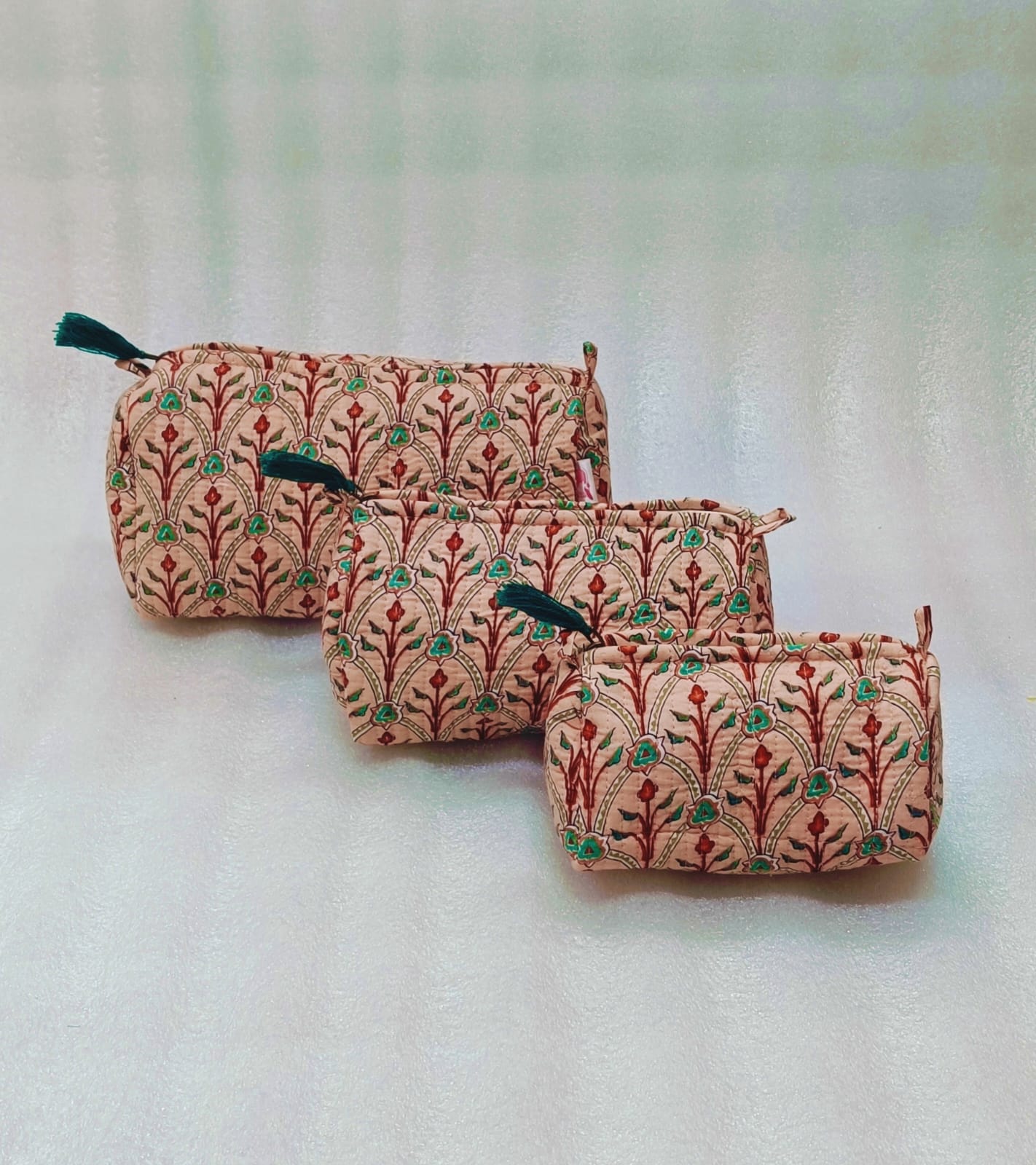 Set of 3 cosmetic bag/pouches with waterproof lining