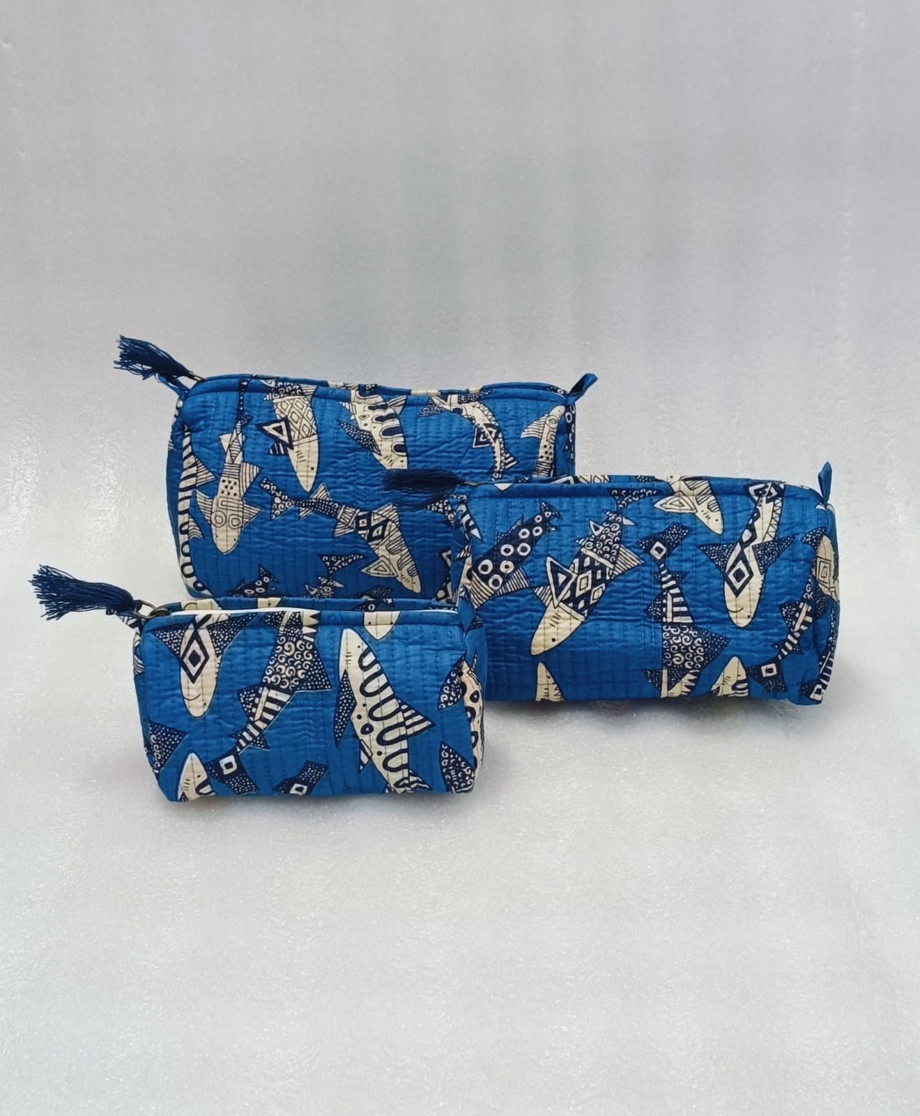 Set of 3 cosmetic bag/pouches with waterproof lining