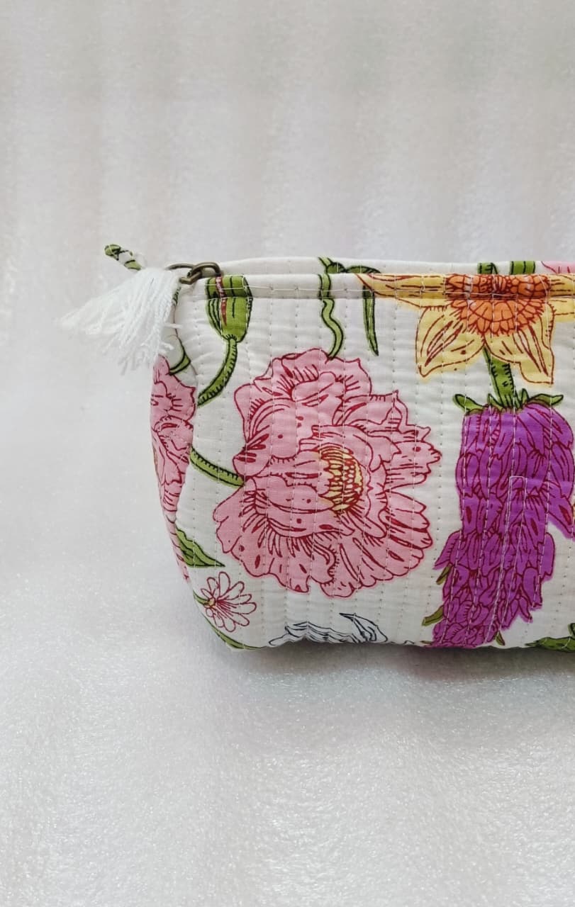 Set of 3 cosmetic bag/pouches with waterproof lining
