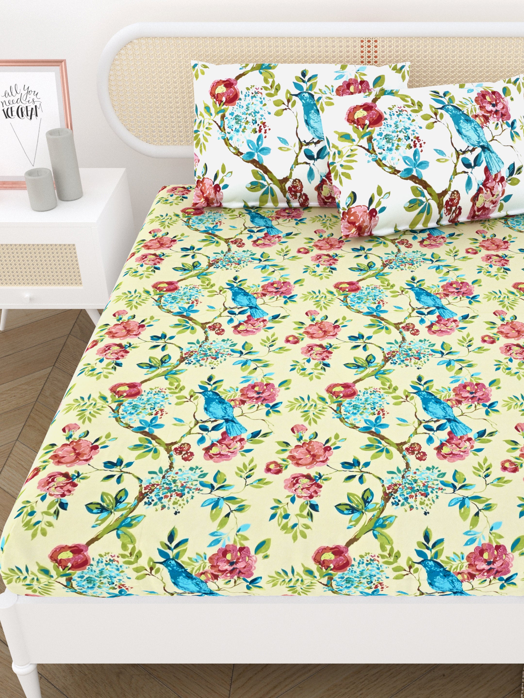 Double King Bedsheet with 2 Pillow Covers