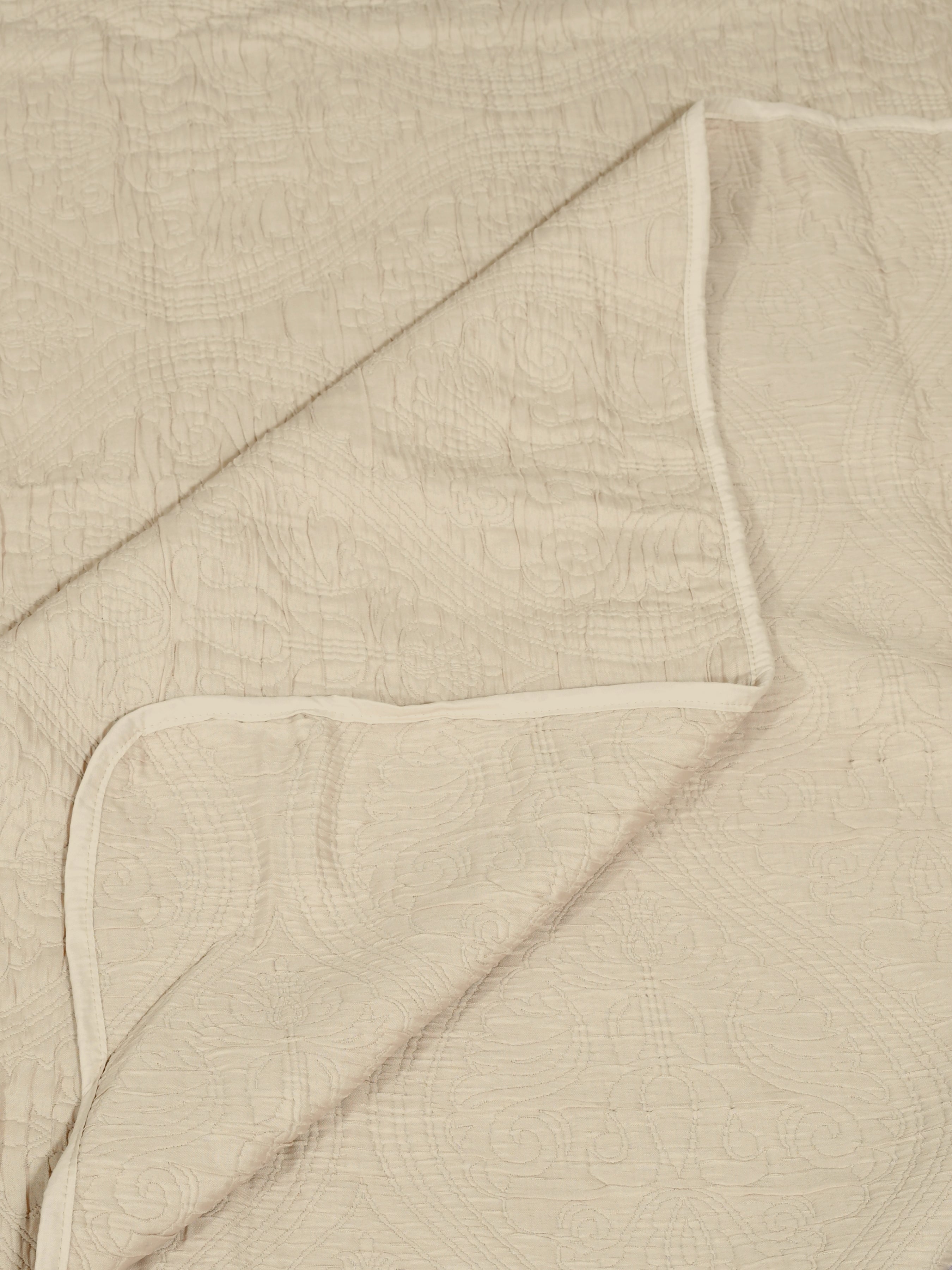 Premium Bedcover Set – 5 Pieces