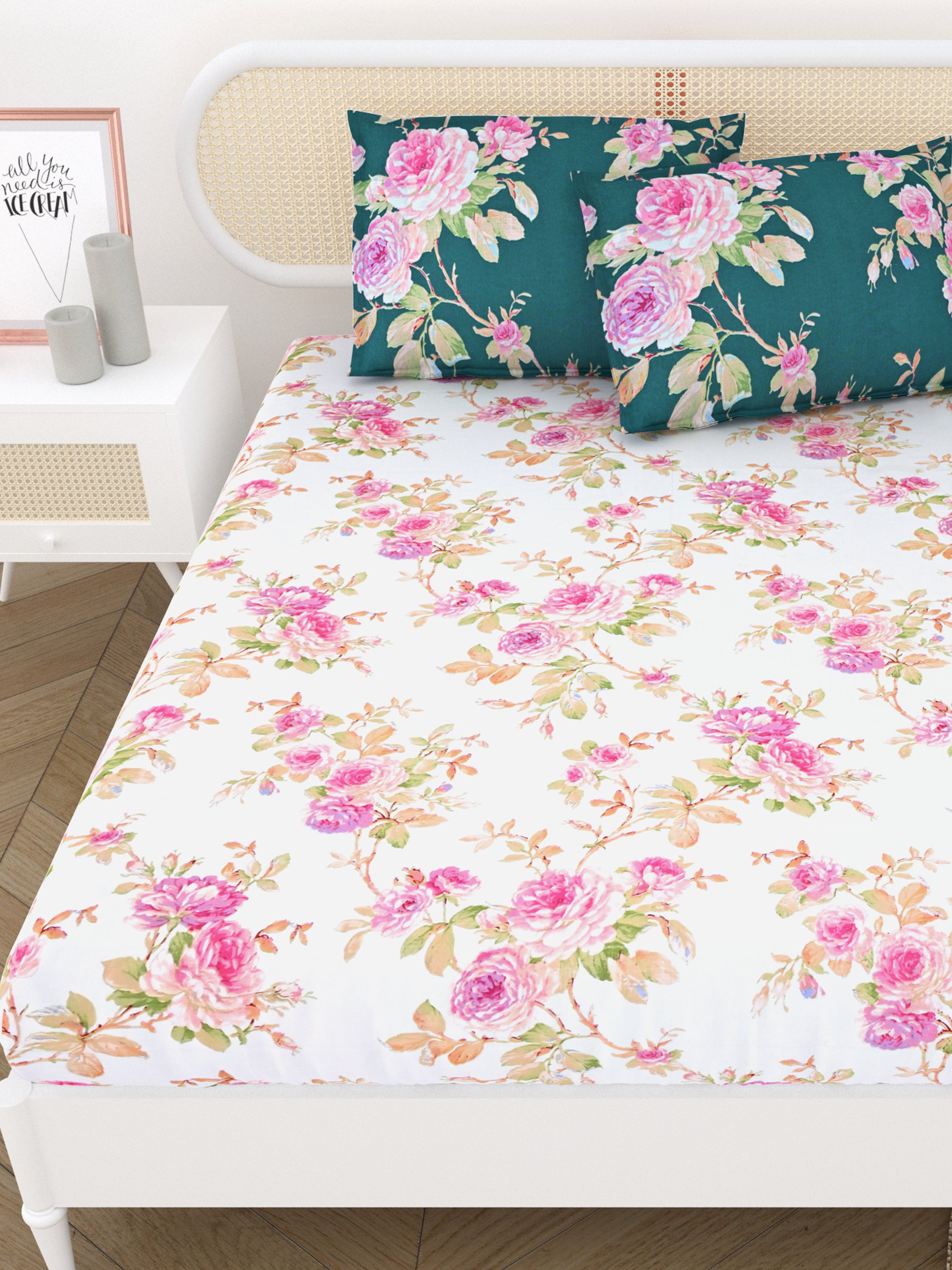 Double King Bedsheet with 2 Pillow Covers