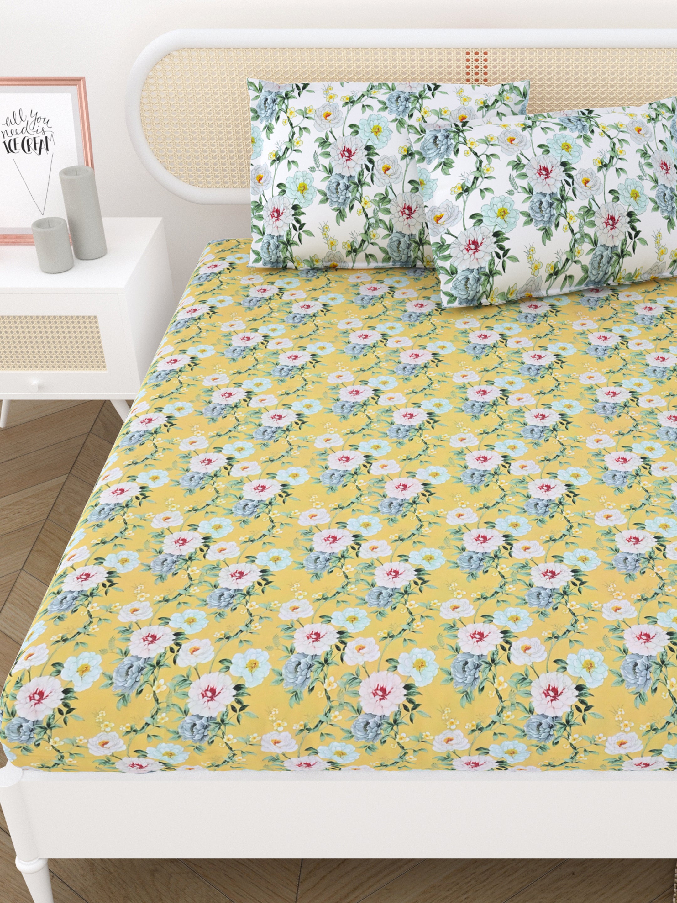 Double King Bedsheet with 2 Pillow Covers