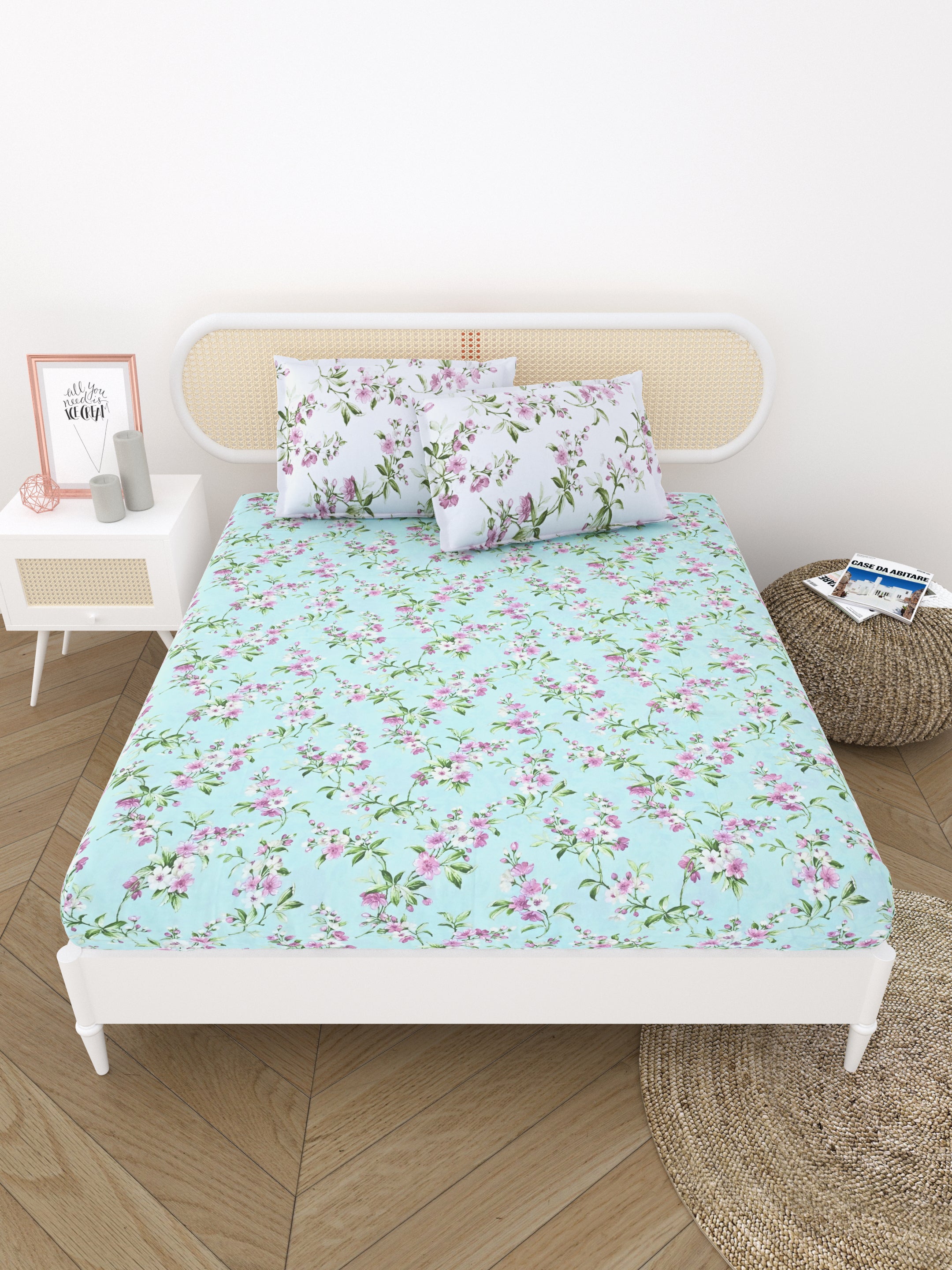 Double King Bedsheet with 2 Pillow Covers