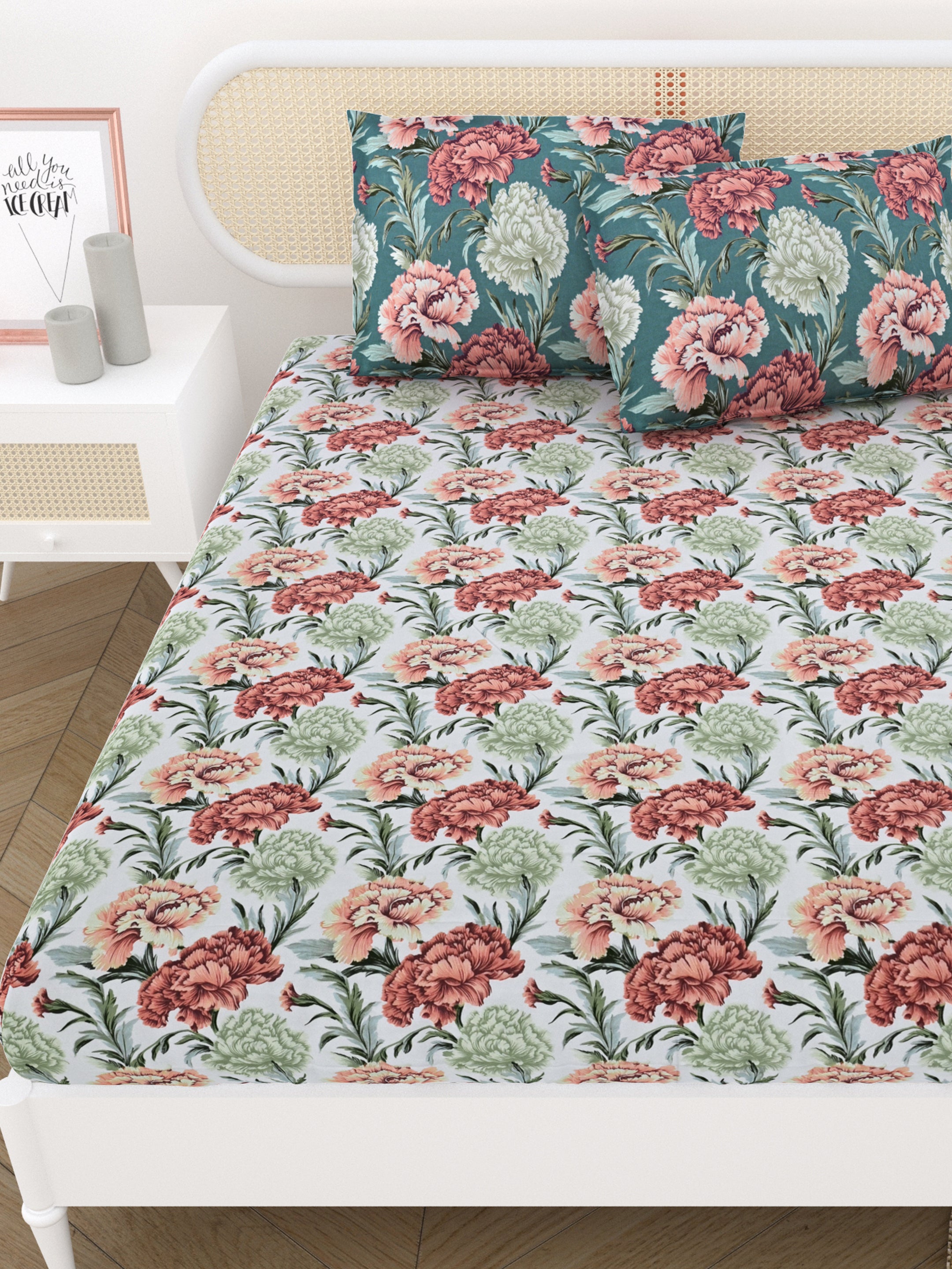 Double King Bedsheet with 2 Pillow Covers