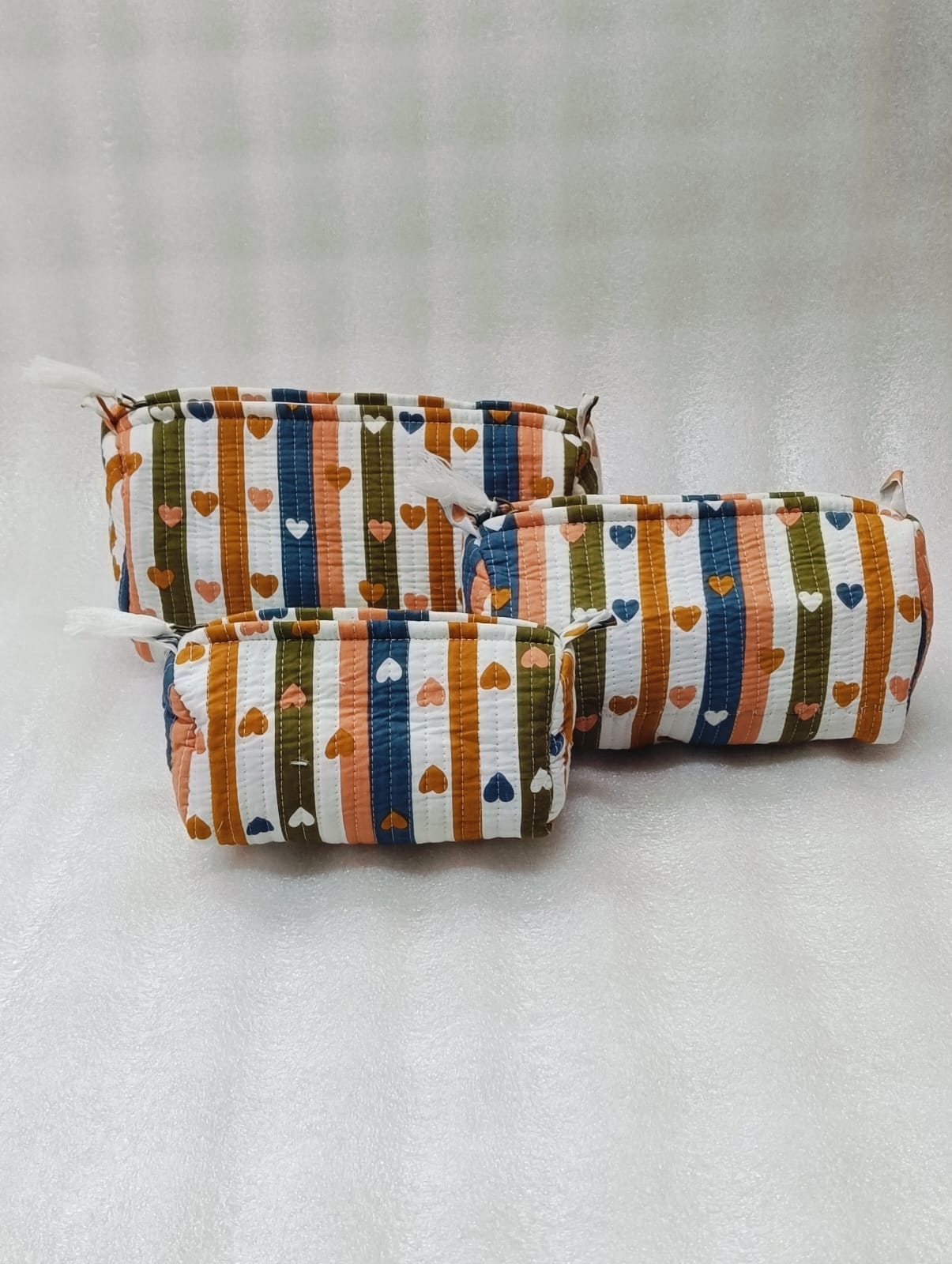 Set of 3 cosmetic bag/pouches with waterproof lining