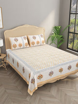 Cream-Coloured Ethnic Printed Cotton Double Bed Covers With Pillow Covers