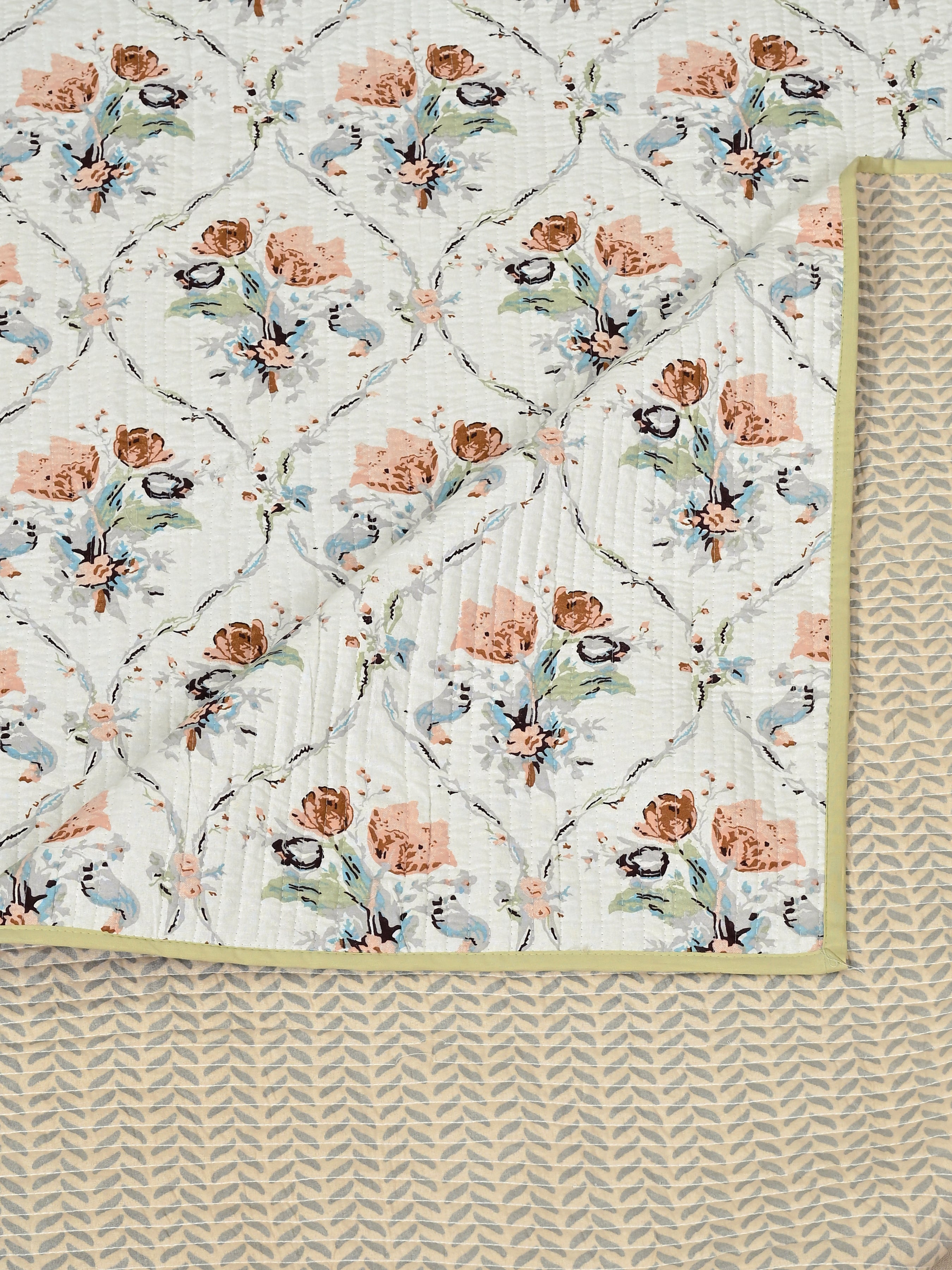 Quilted Floral Printed Reversible Bedcover with 2 Pillow Covers