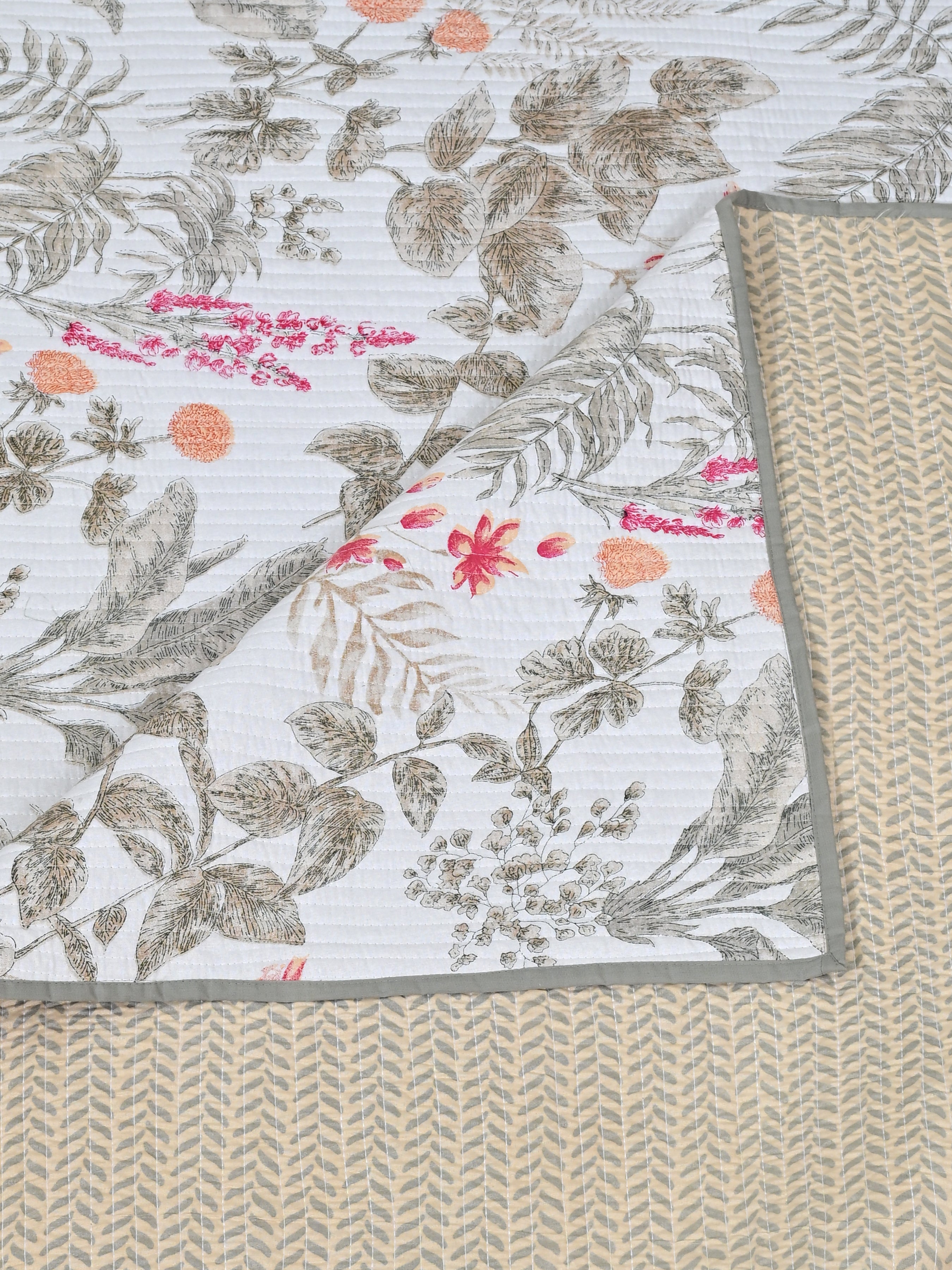 Quilted Floral Printed Reversible Bedcover with 2 Pillow Covers