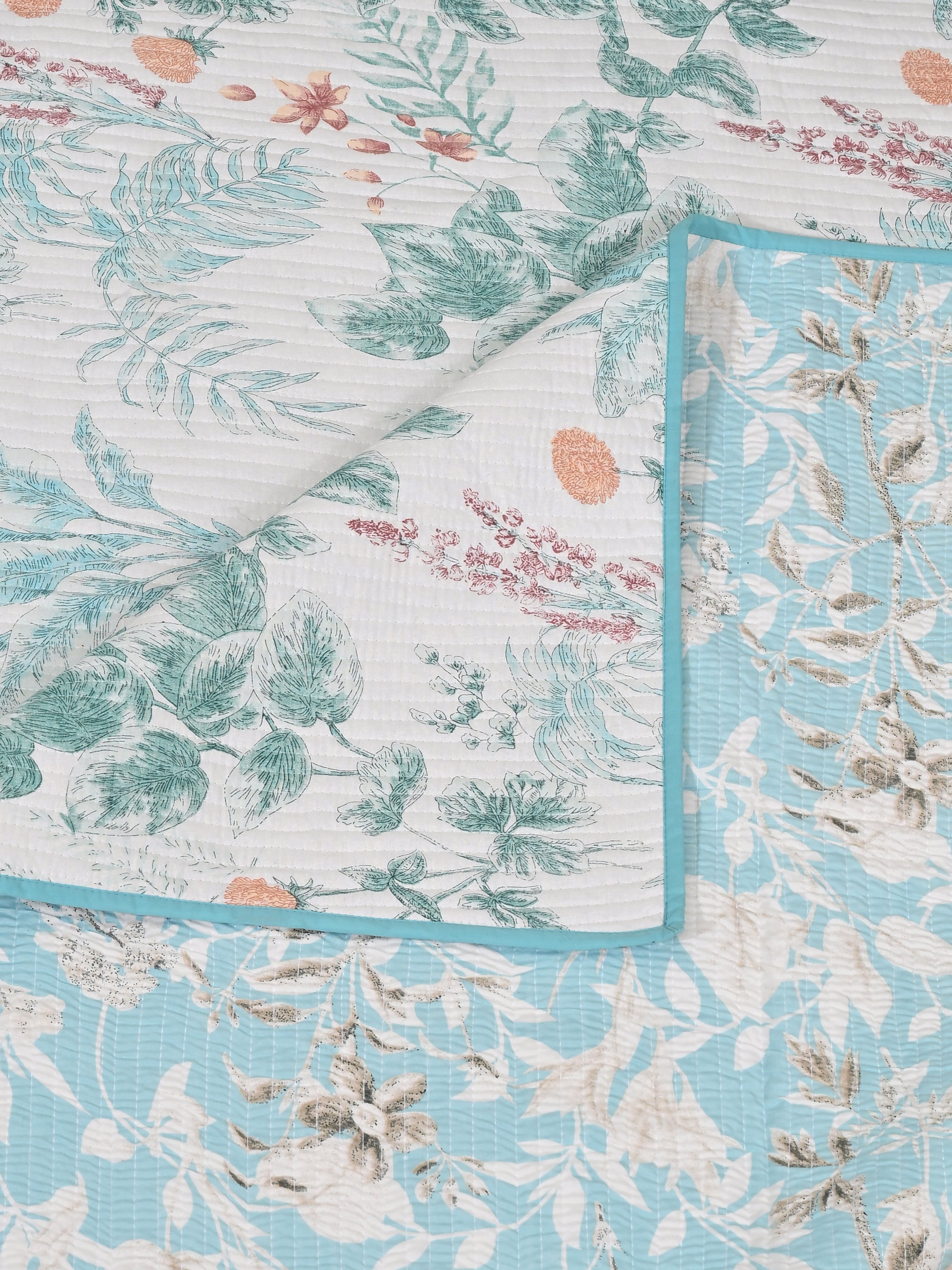 Quilted Floral Printed Reversible Bedcover with 2 Pillow Covers