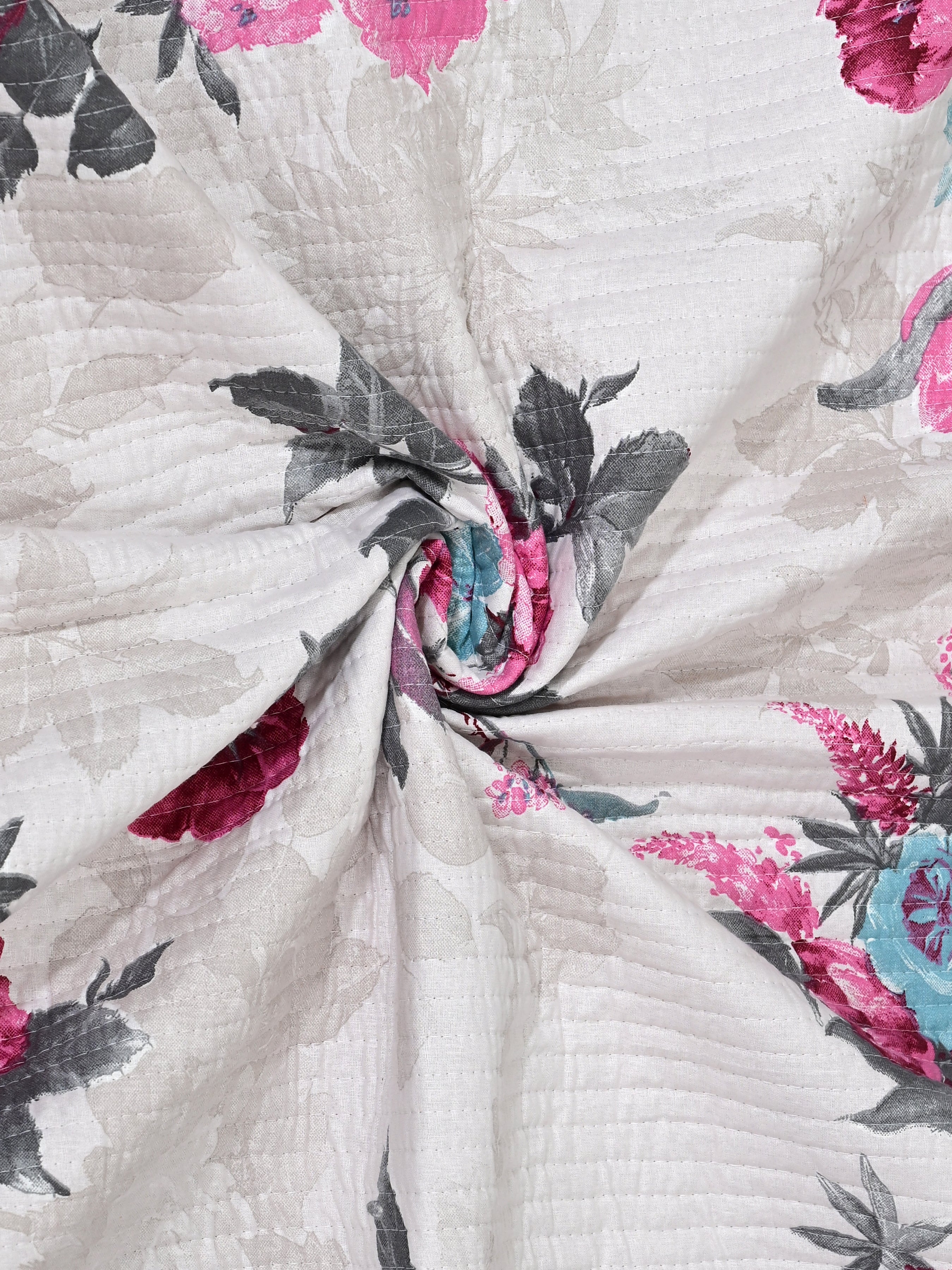 Quilted Floral Printed Reversible Bedcover with 2 Pillow Covers