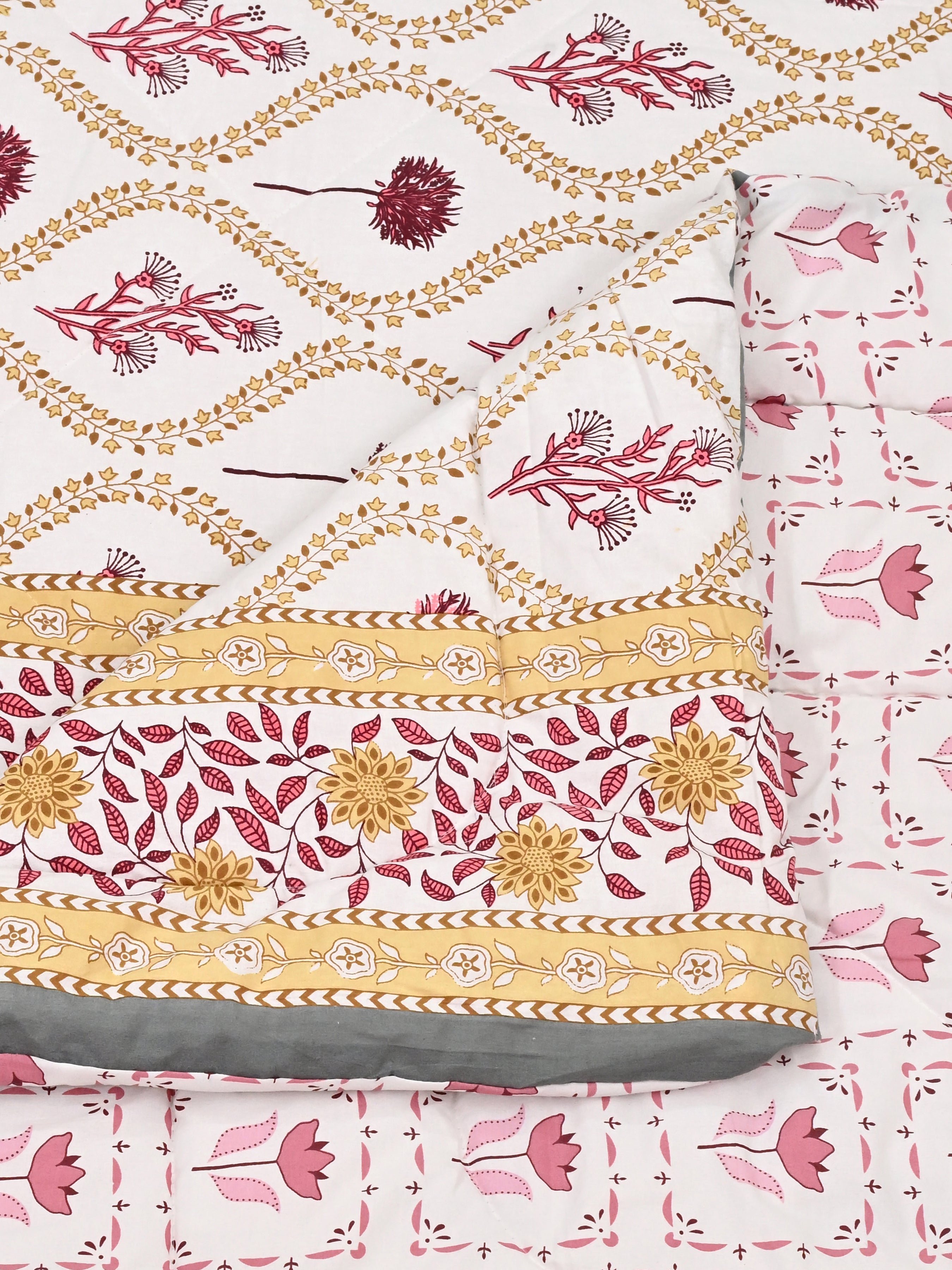 Floral Printed Bedding Set - 1 King Bedsheet, 1 Jaipuri Razai/Quilt, 2 Pillow Covers