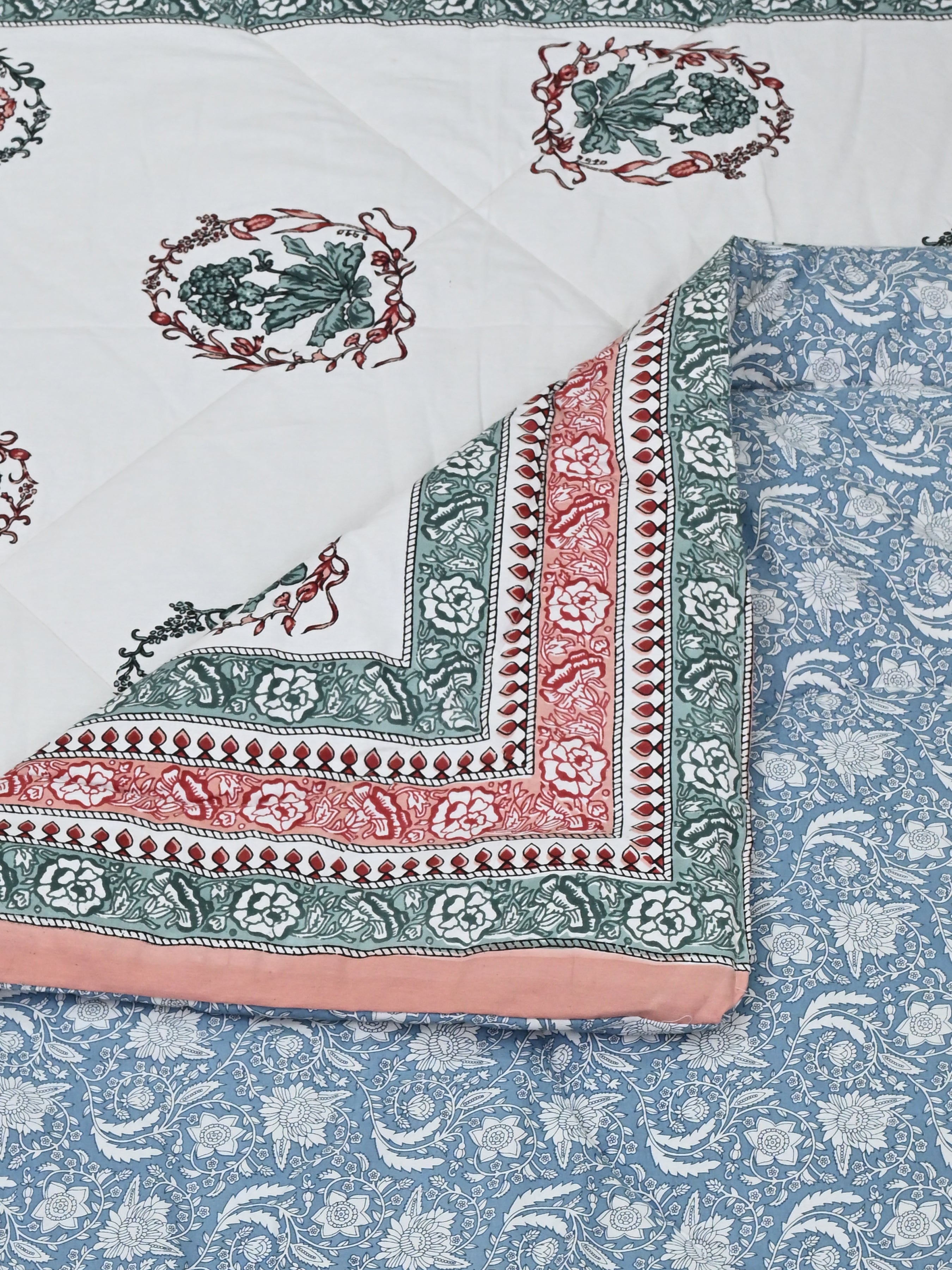 Floral Printed Bedding Set - 1 King Bedsheet, 1 Jaipuri Razai/Quilt, 2 Pillow Covers