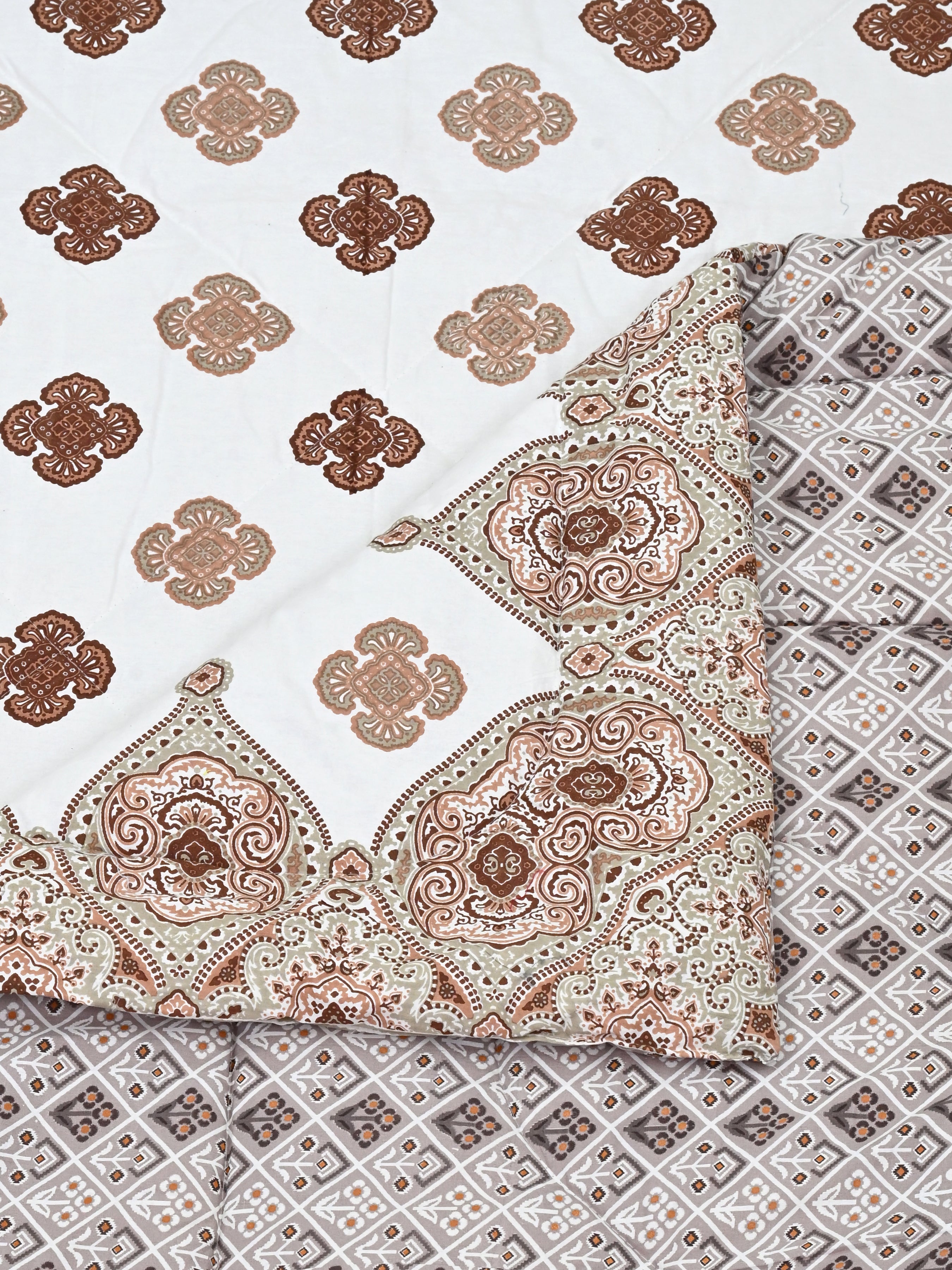 Floral Printed Bedding Set - 1 King Bedsheet, 1 Jaipuri Razai/Quilt, 2 Pillow Covers