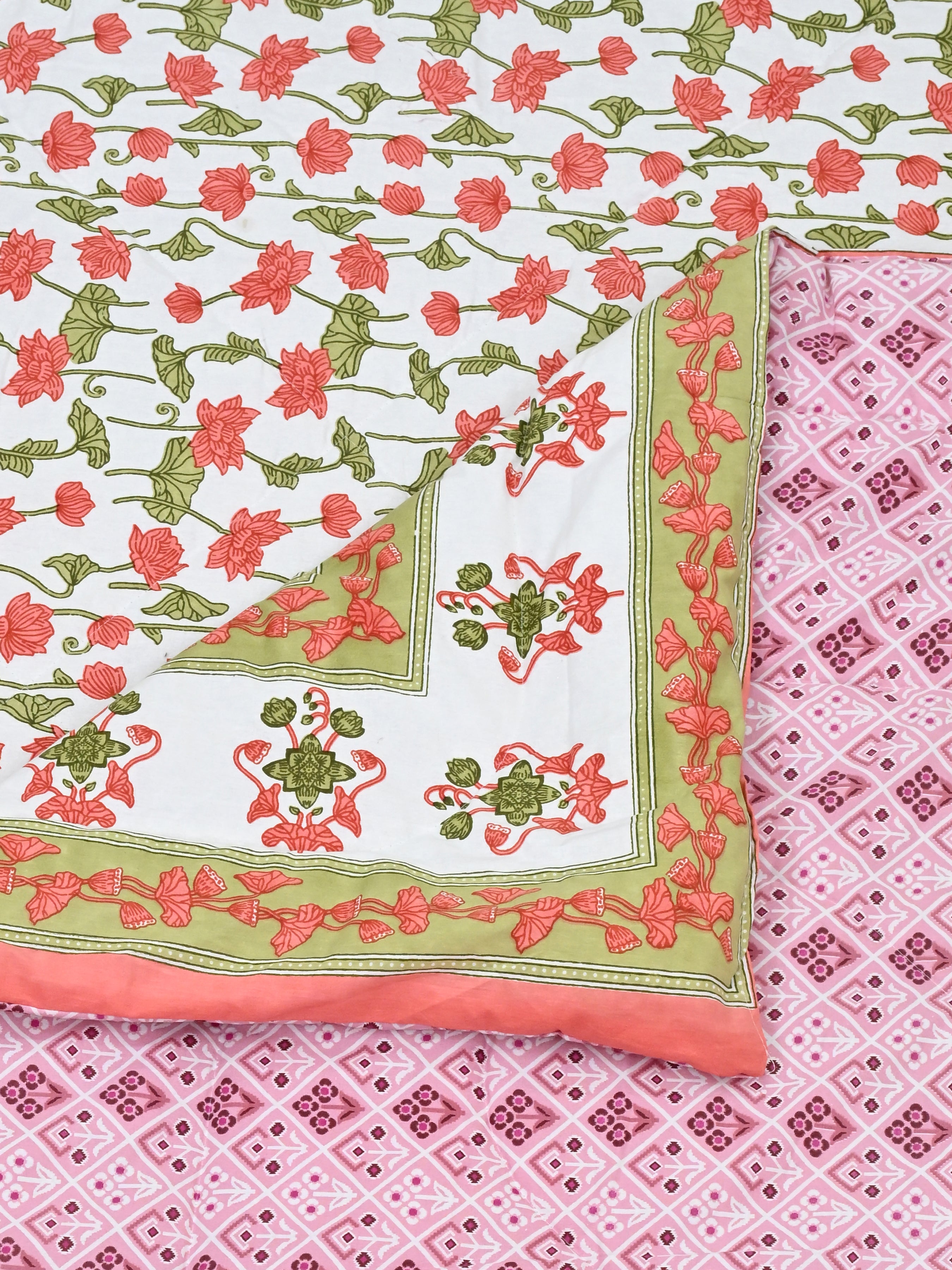 Floral Printed Bedding Set - 1 King Bedsheet, 1 Jaipuri Razai/Quilt, 2 Pillow Covers