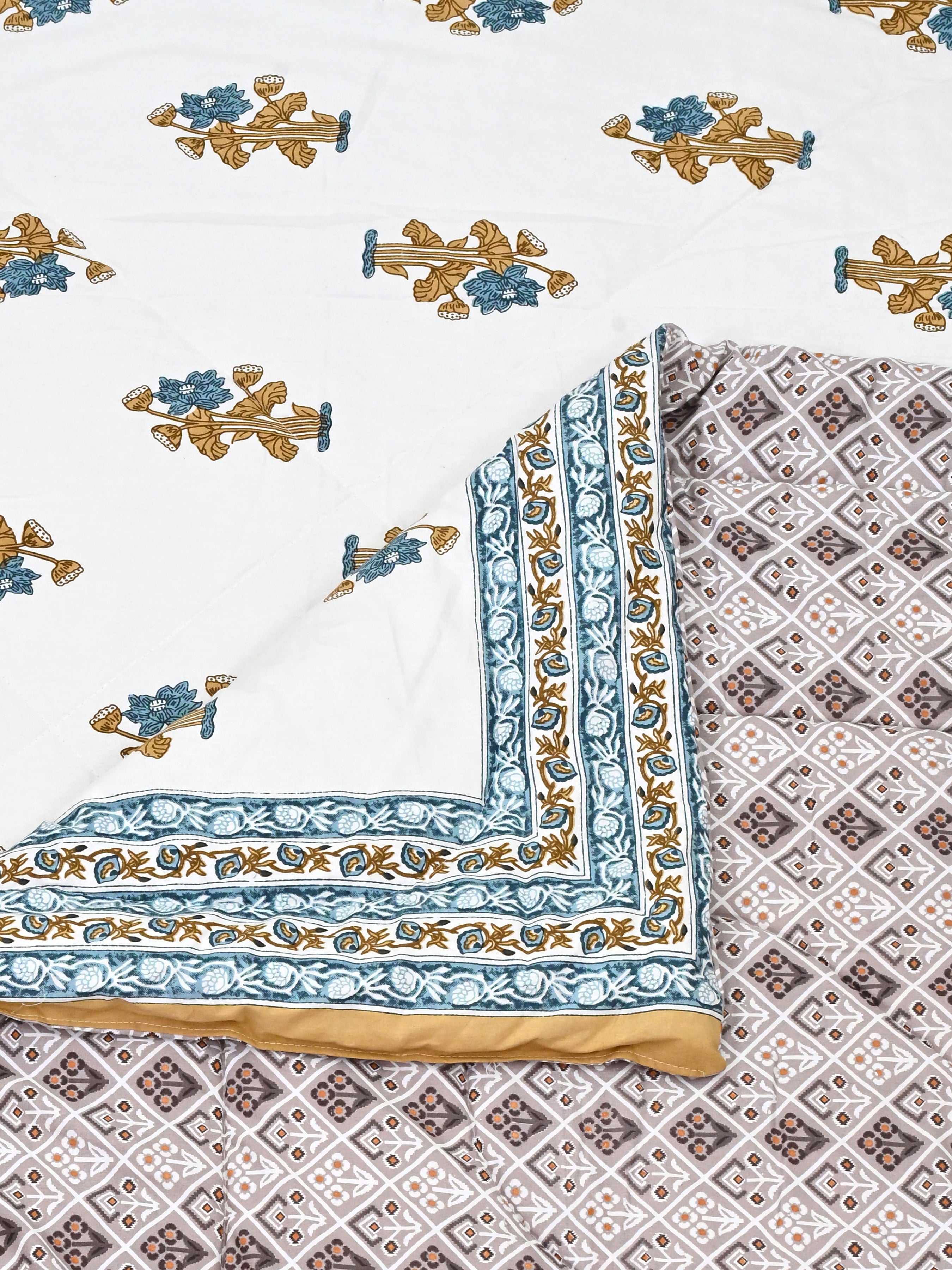 Floral Printed Bedding Set - 1 King Bedsheet, 1 Jaipuri Razai/Quilt, 2 Pillow Covers