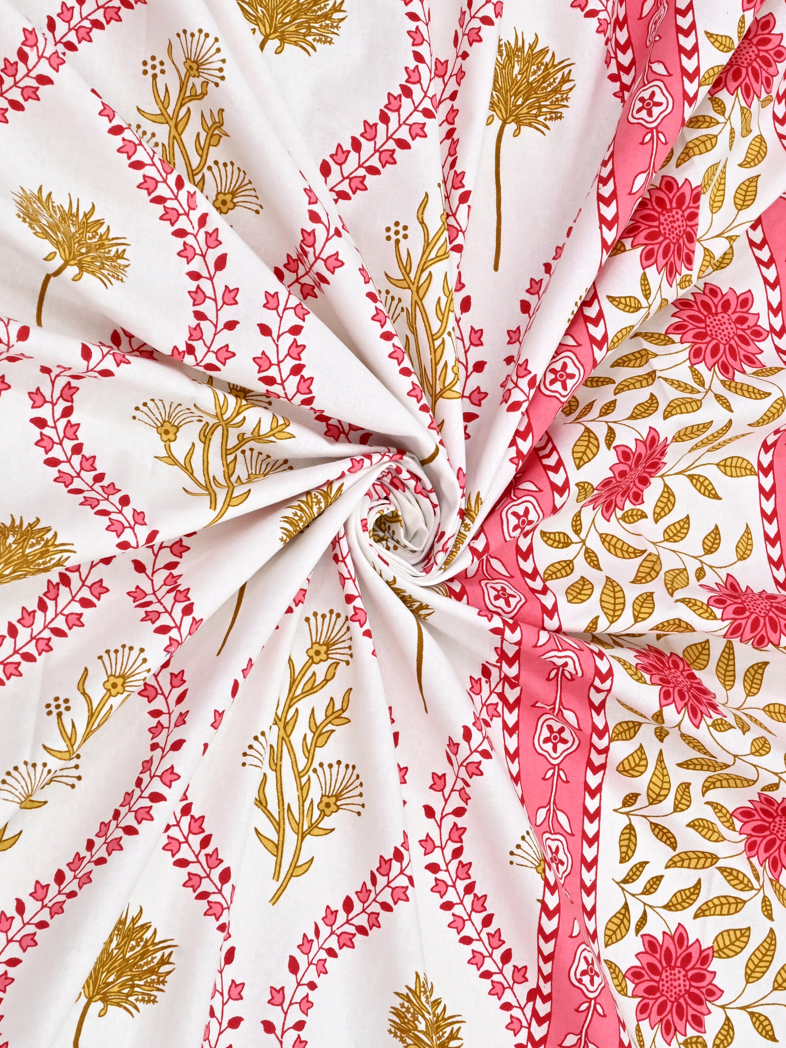 Floral Printed Bedding Set - 1 King Bedsheet, 1 Jaipuri Razai/Quilt, 2 Pillow Covers