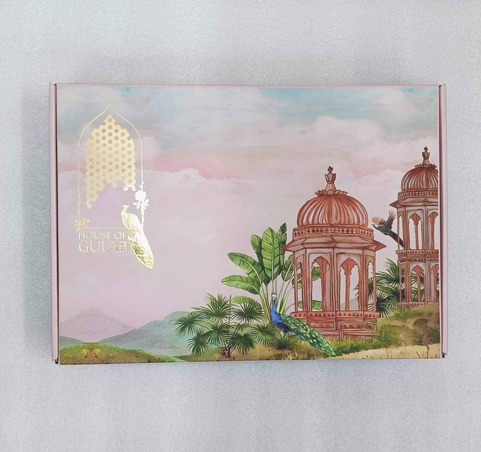 Diwali Gift Box | 1 Double Bedsheet, 1 Pair Door Hanging, 1 Metal Urli, 2 Laddoo Candles