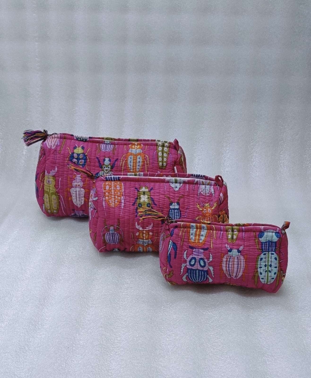 Set of 3 cosmetic bag/pouches with waterproof lining