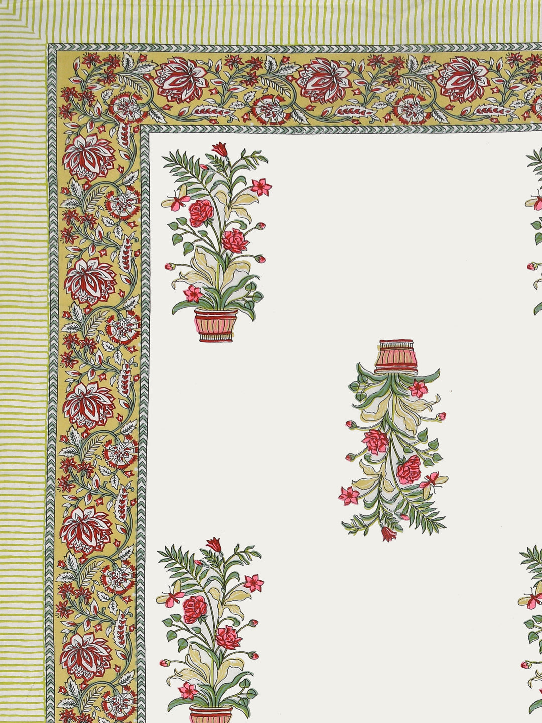 Floral Print Cotton Double King Bedsheet with 2 Pillow Covers