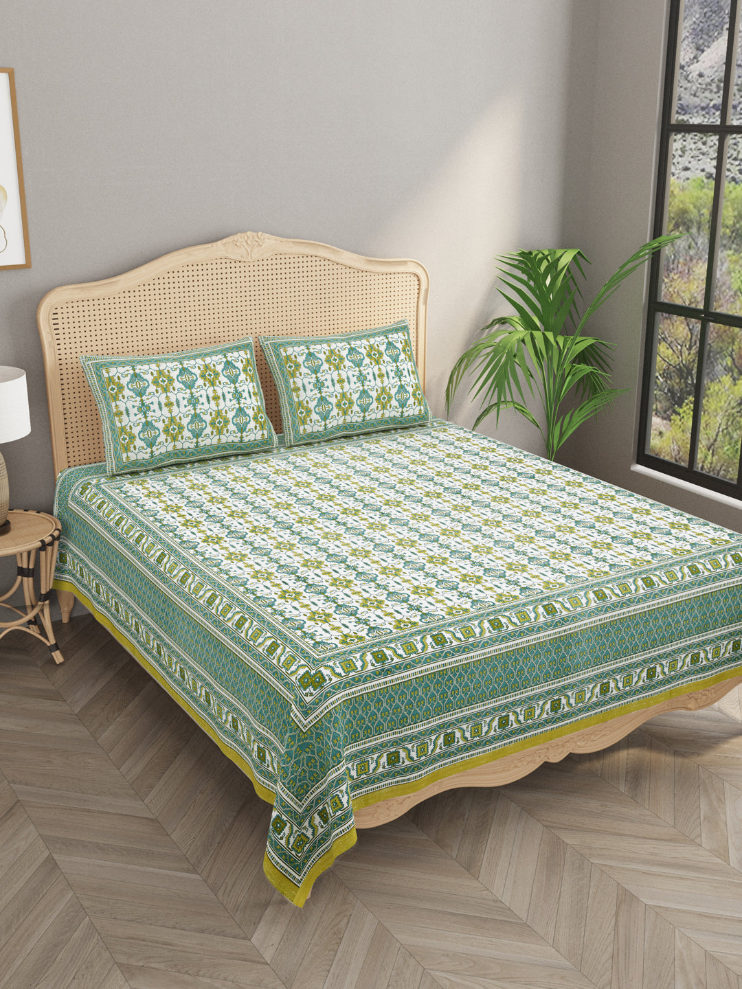Diwali Gift Box – Premium Super King Cotton Bedsheet, 2 Rakhi & 6 Beaded Coasters