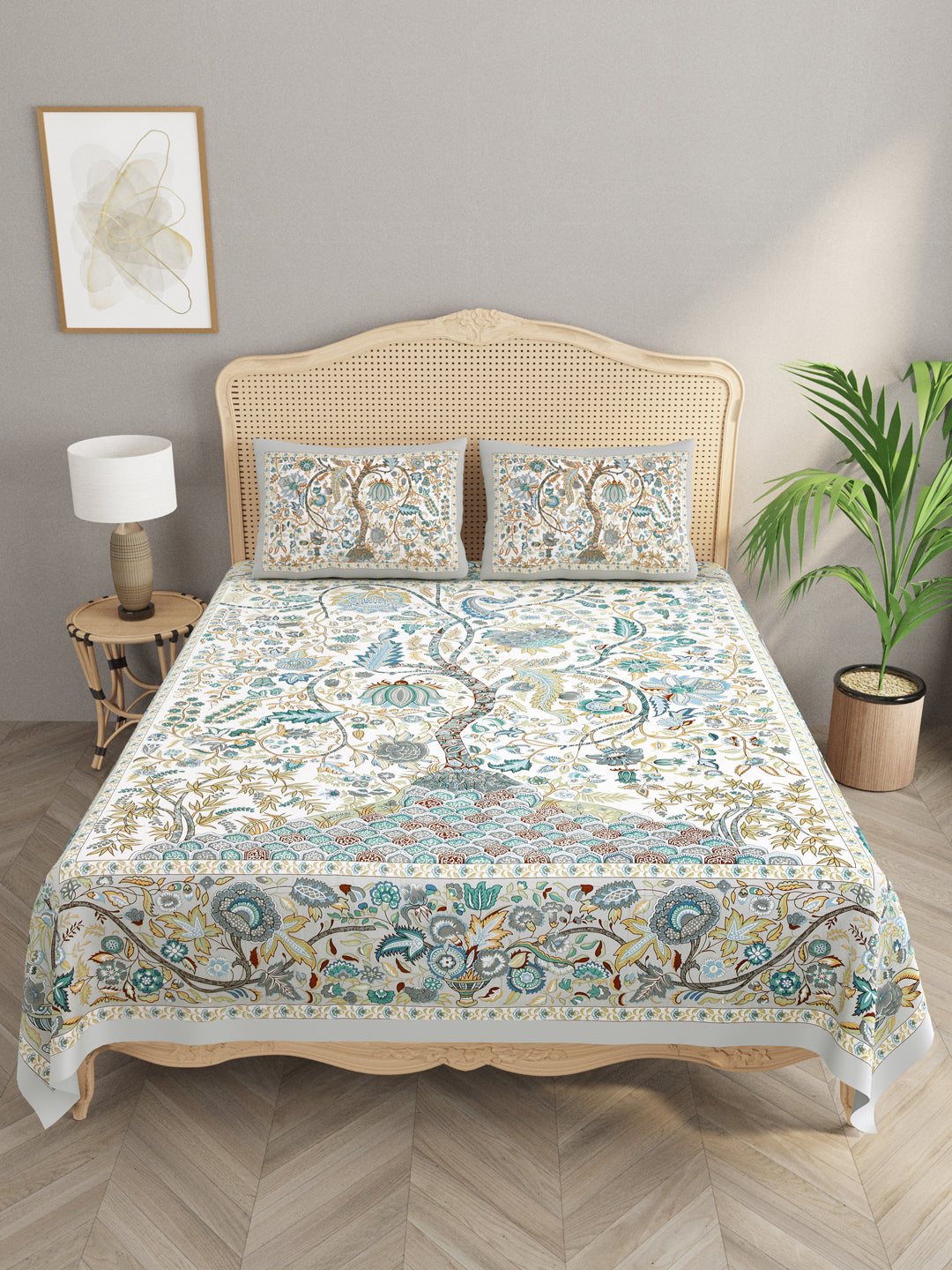 Floral Print Cotton Double King Bedsheet with 2 Pillow Covers