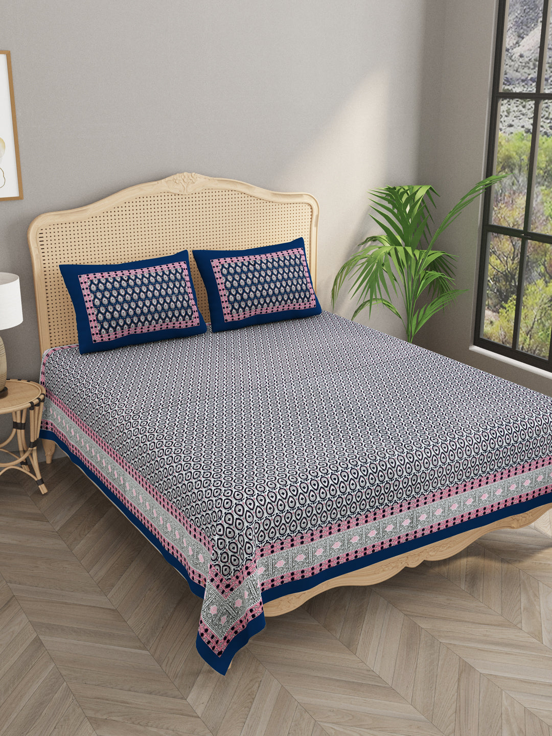 Floral Print Cotton Double King Bedsheet with 2 Pillow Covers