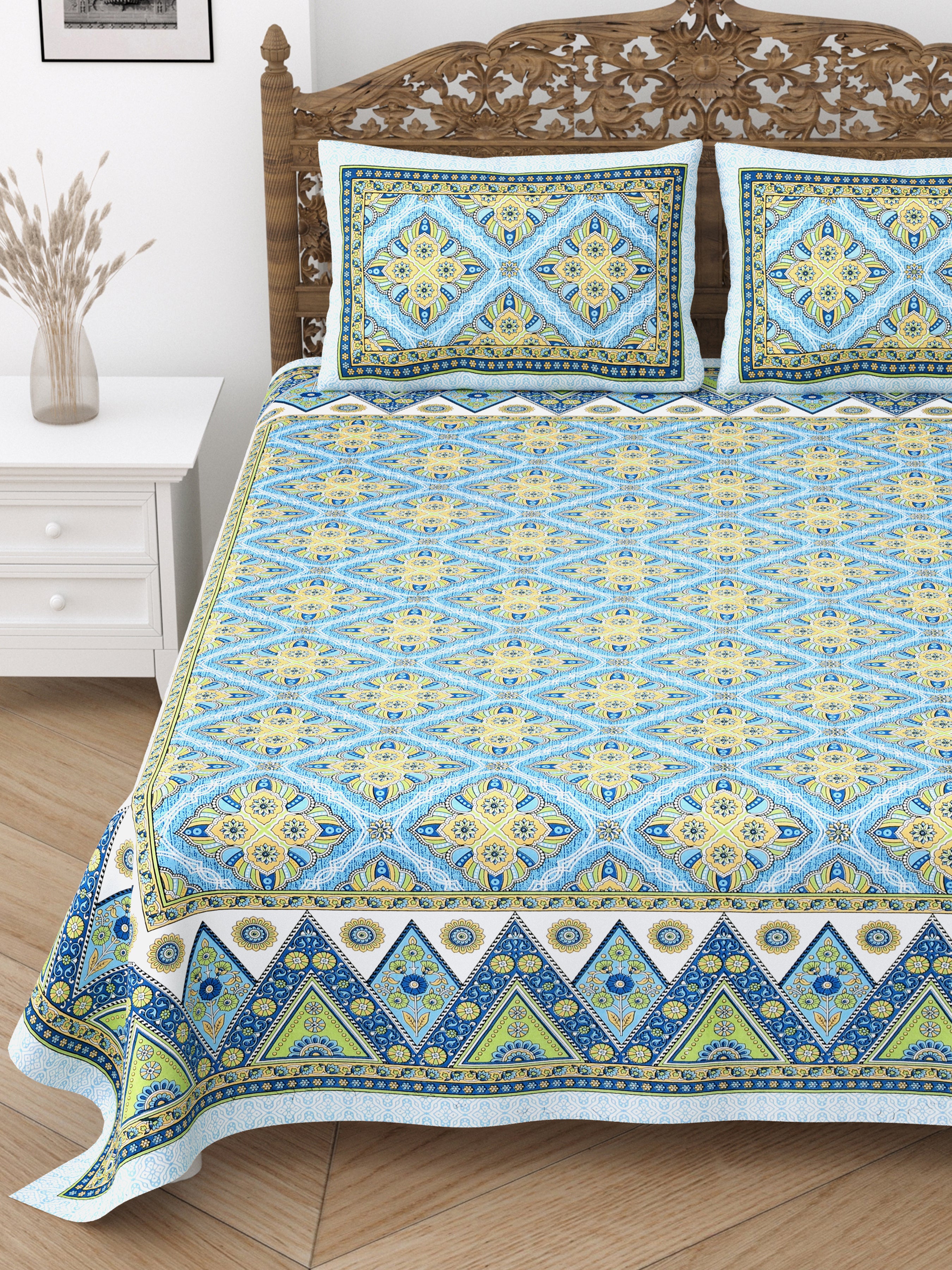 Floral Print Cotton Double King Bedsheet with 2 Pillow Covers