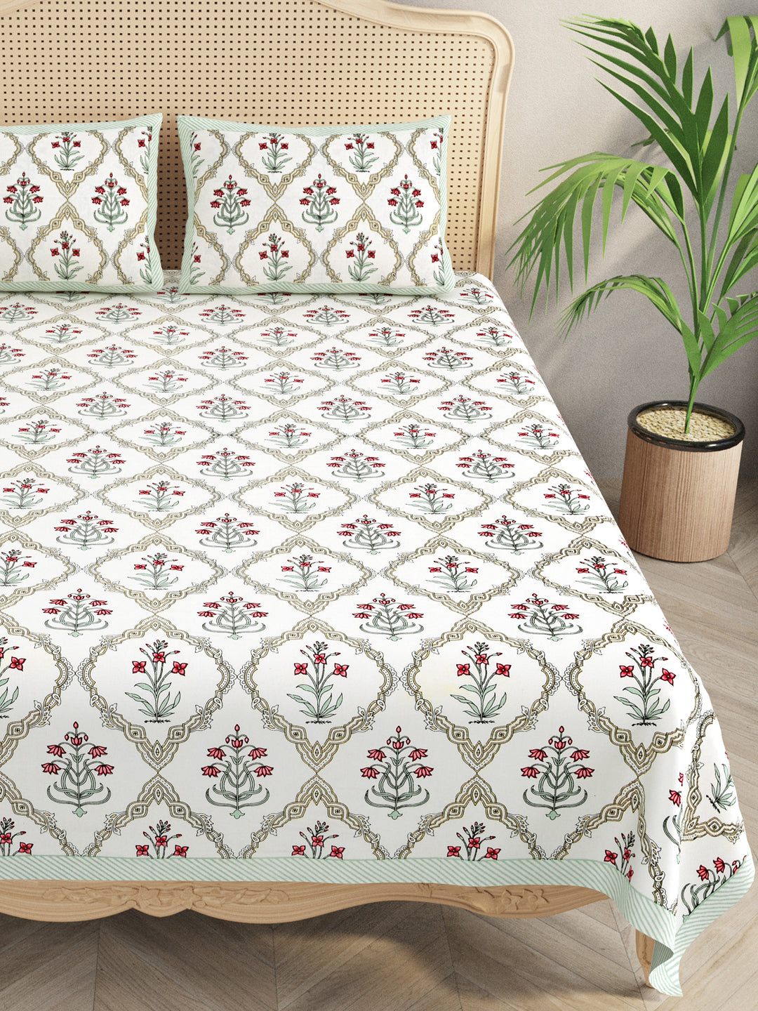 Double King Bedsheet with 2 Pillow Covers