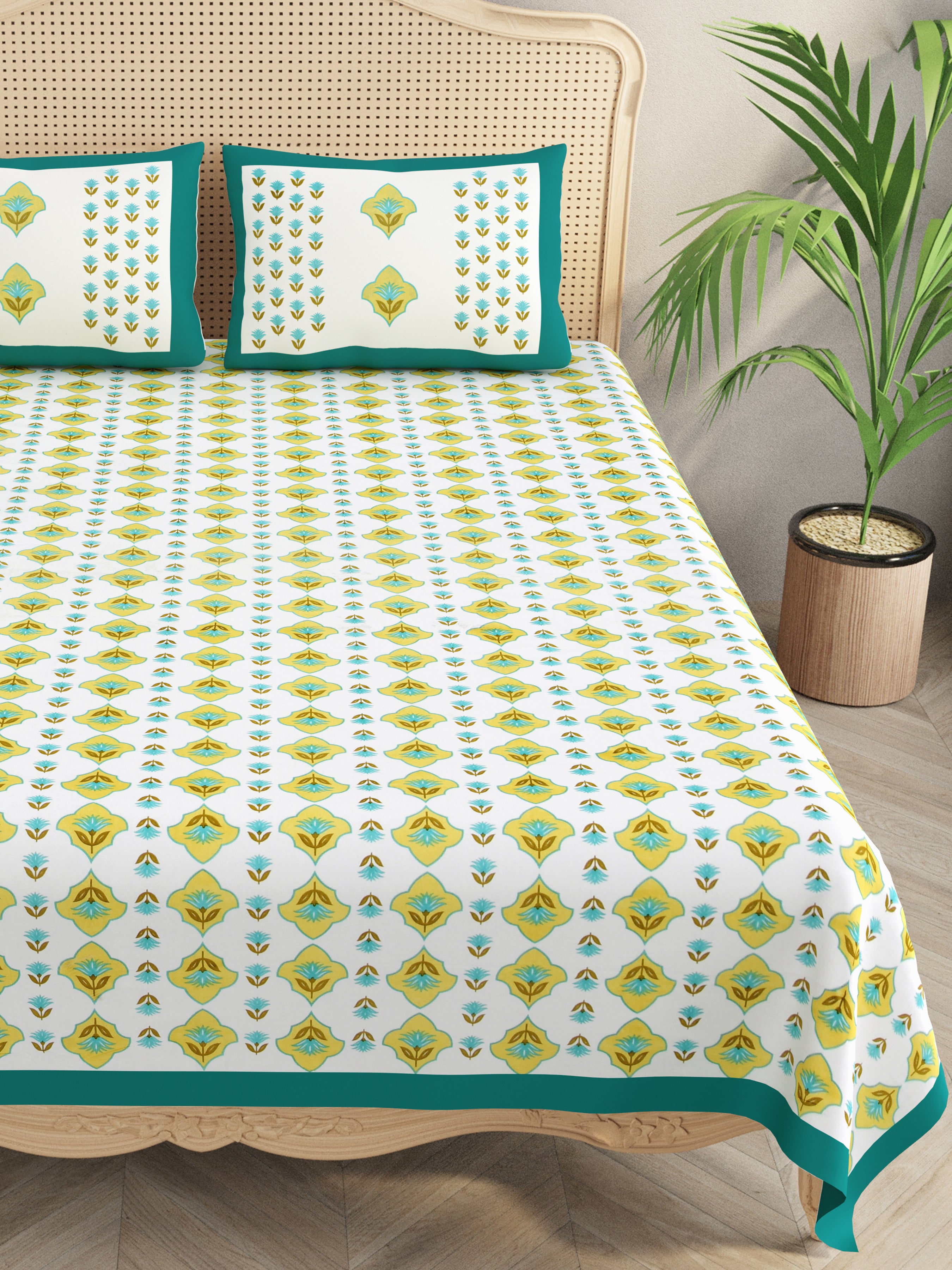 Floral Print Cotton Double King Bedsheet with 2 Pillow Covers