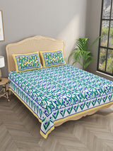 Floral Print Cotton Double King Bedsheet with 2 Pillow Covers