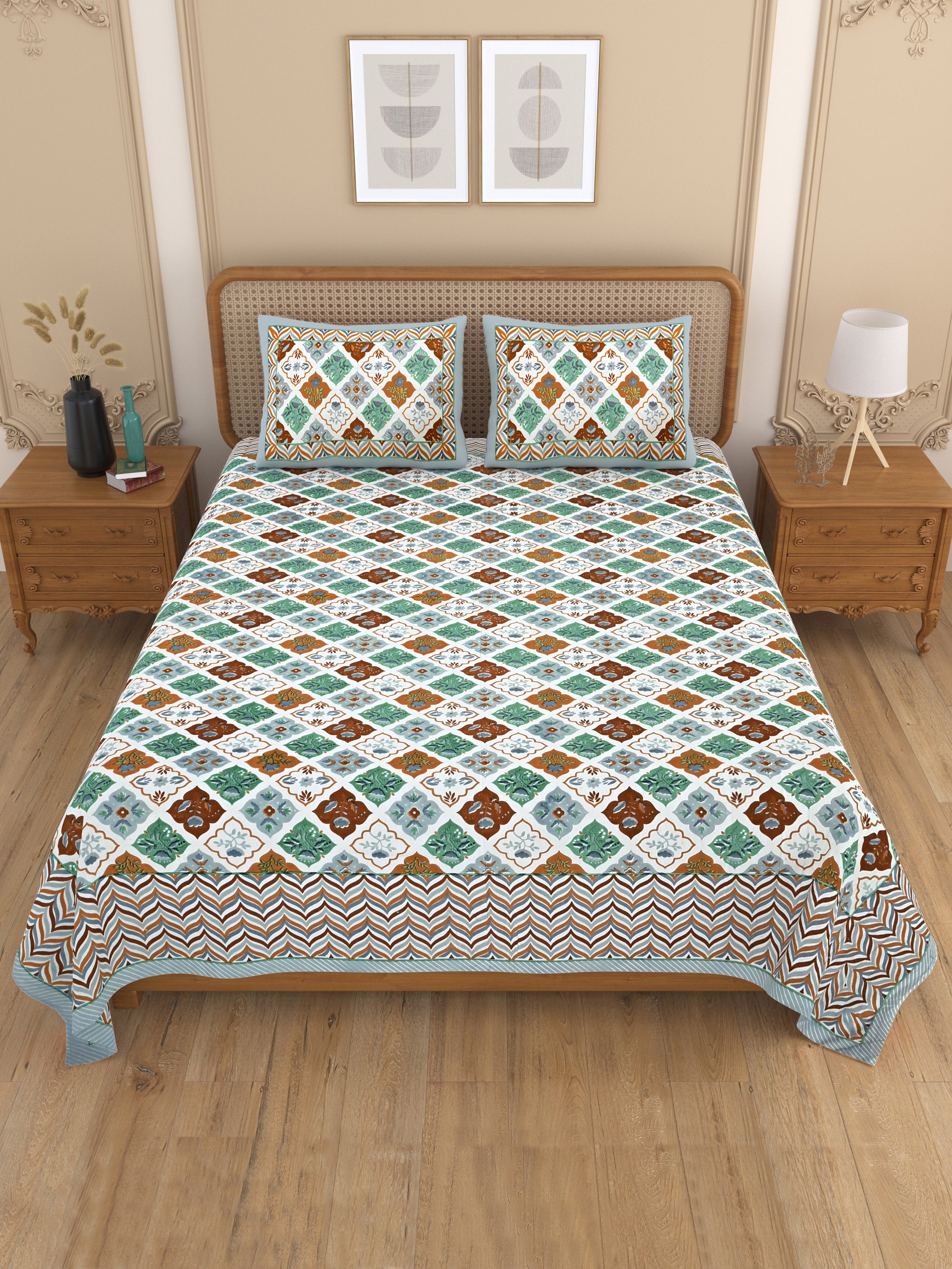 Floral Print Cotton Double King Bedsheet with 2 Pillow Covers